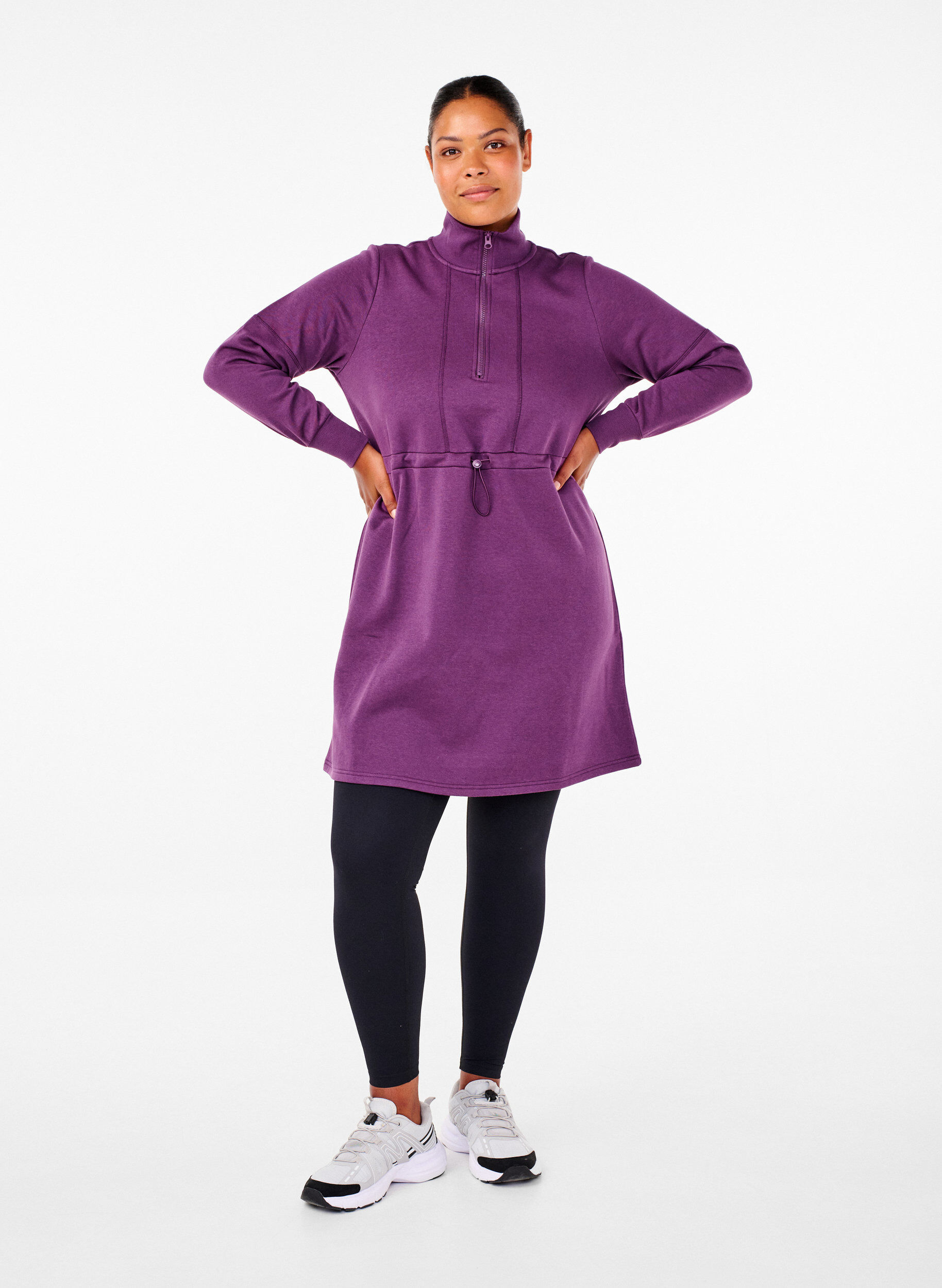 Zizzi Sweat-shirt court avec un col haut et une taille ajustable, Deep Purple, Model image number 3