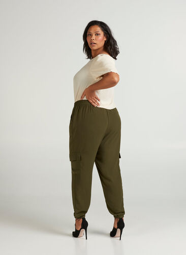 Pantalon, Olive Night , Model image number 0