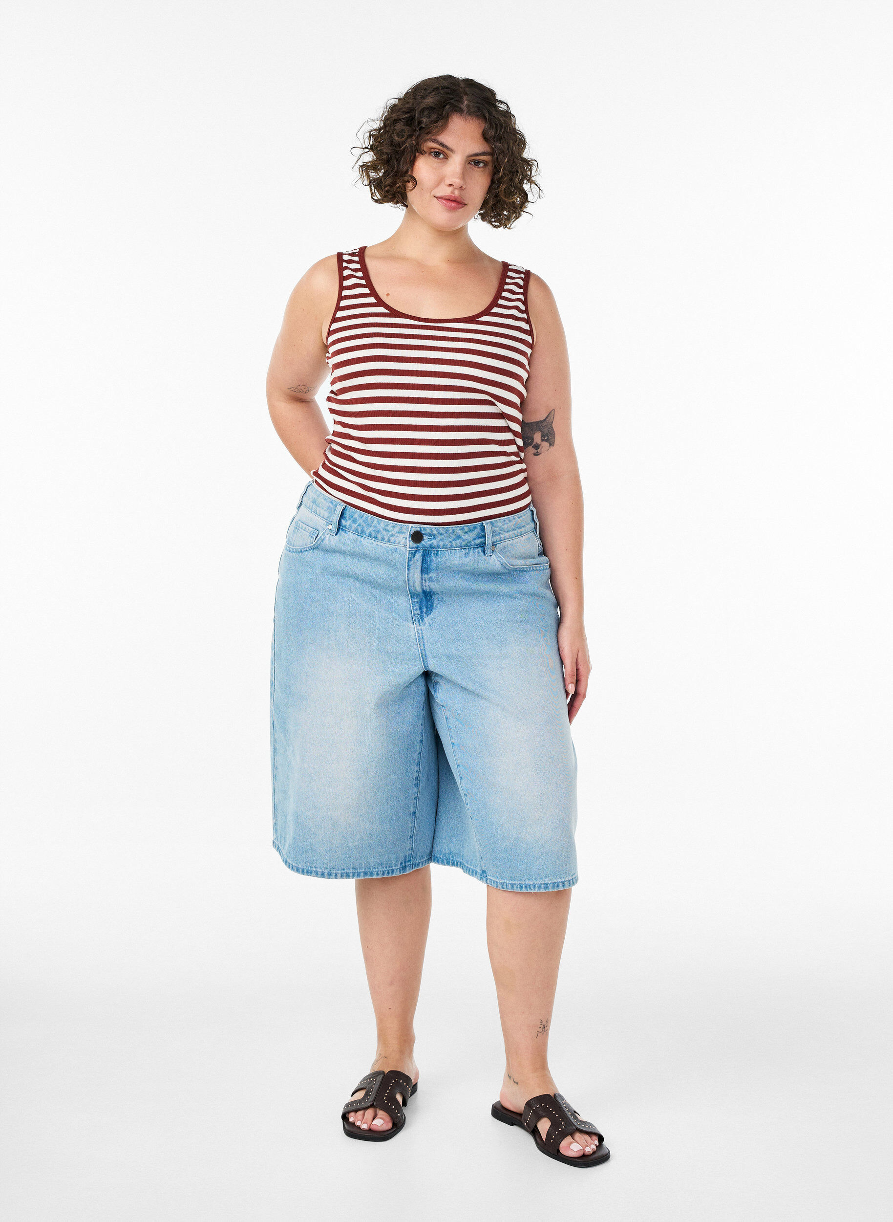 ZizziGestreepte tanktop met een ribstructuur, Rood, Model image number 1