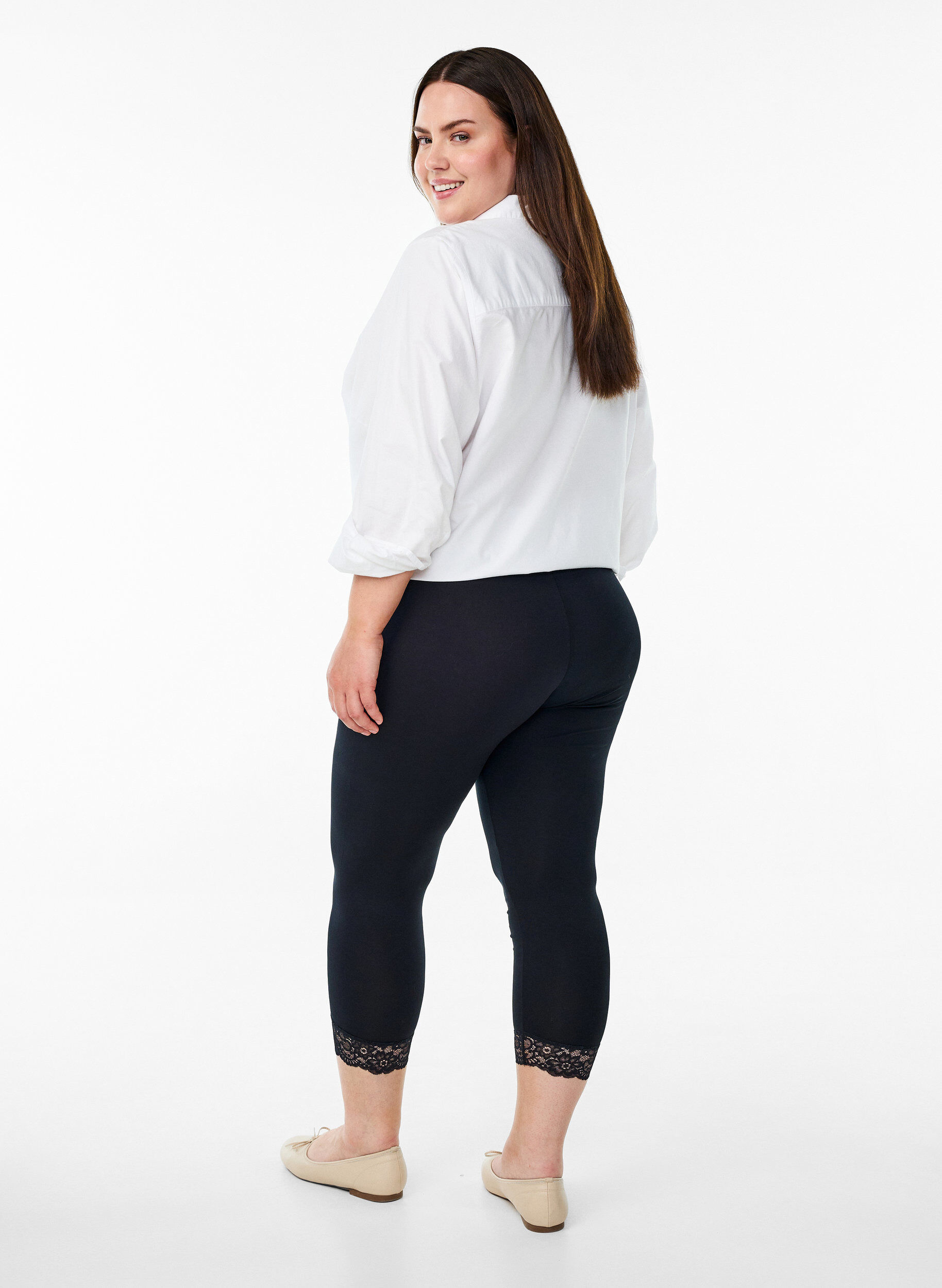 ZizziBasic 3/4 legging met kanten randje, Zwart, Model image number 2