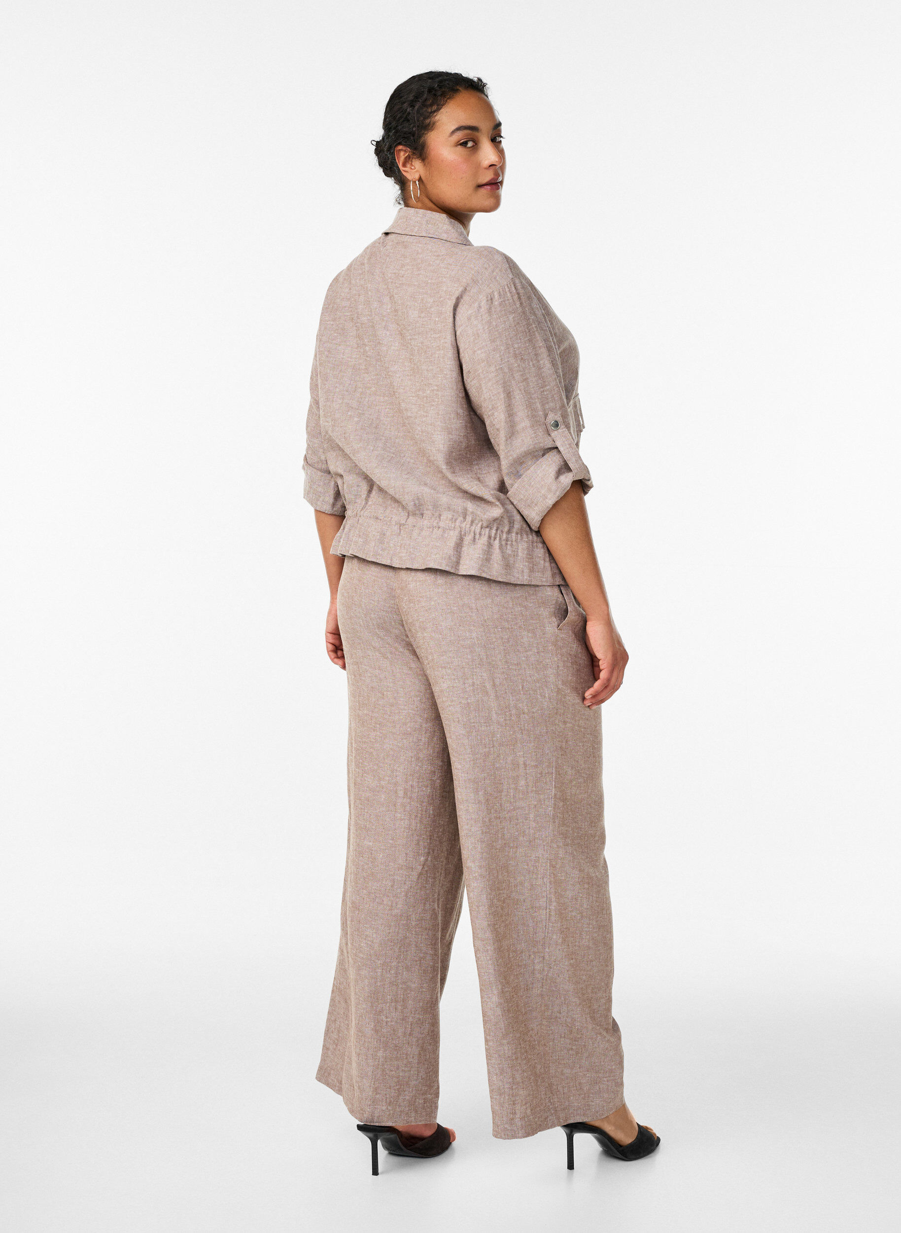 ZizziPantalon large en lin et viscose, Marron, Model image number 1