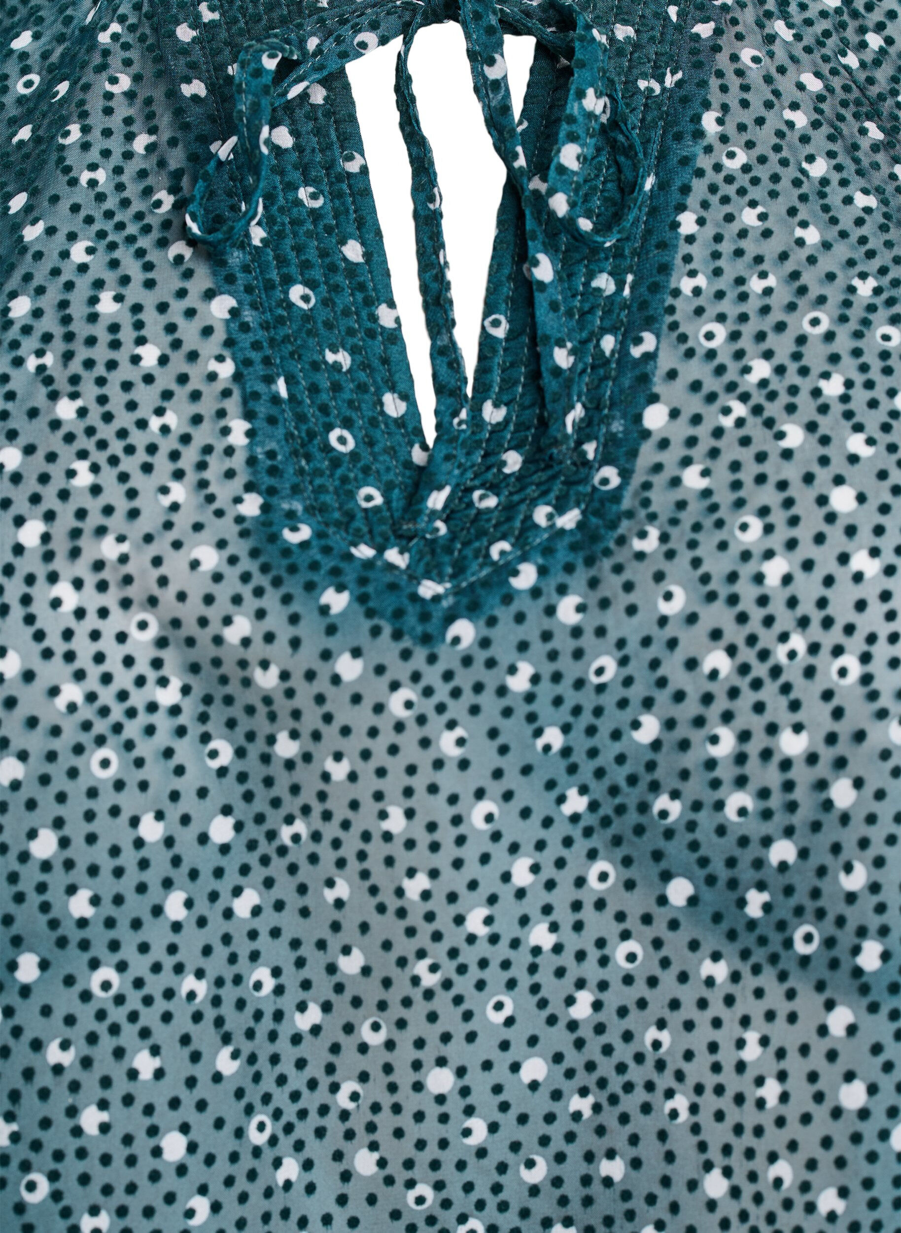 ZizziChiffon blouse met ruchesdetails en kleine stippen, Groen, Packshot image number 2