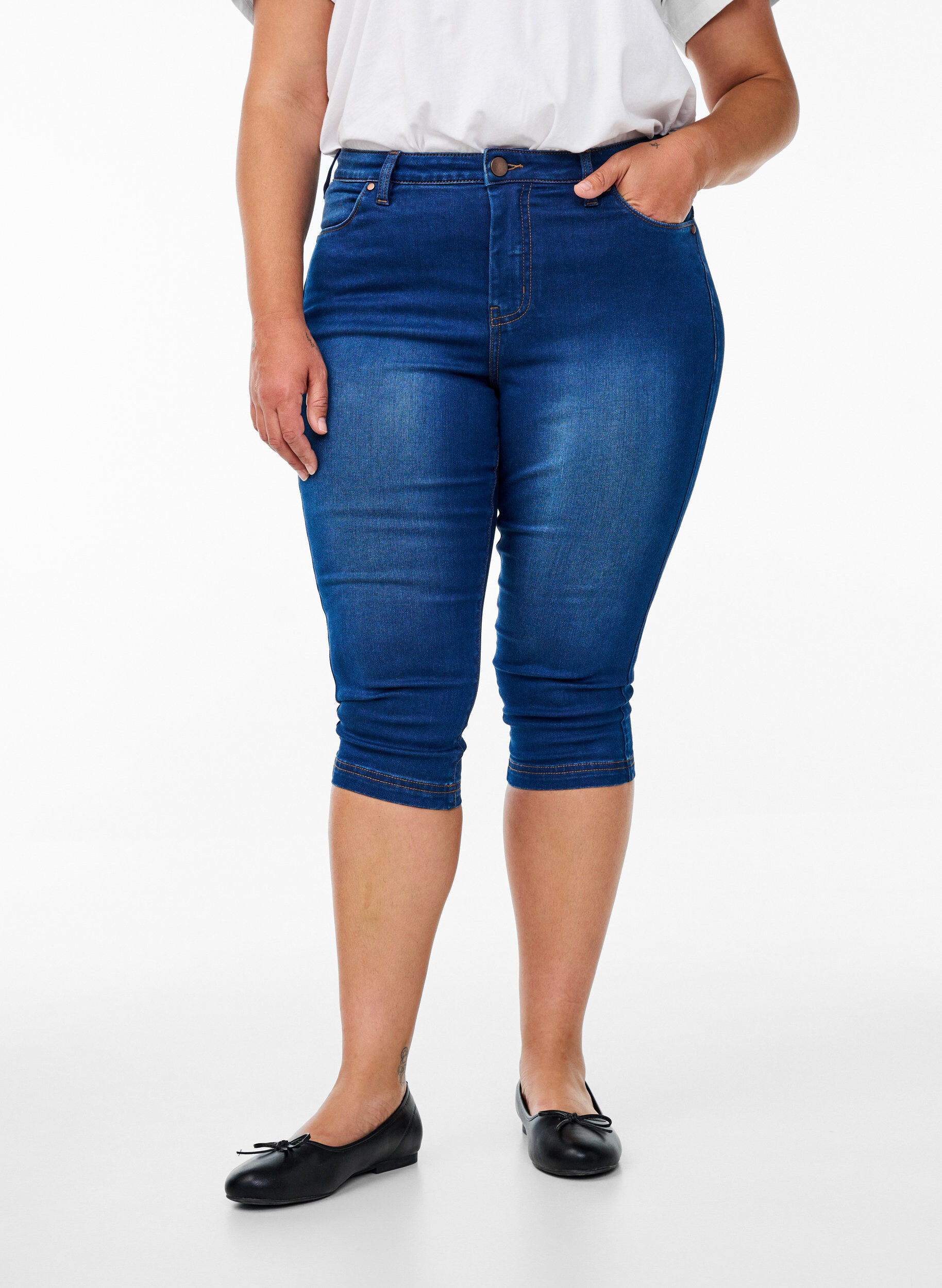 ZizziJean capri Amy &agrave; taille haute et coupe super slim, Bleu, Model image number 2