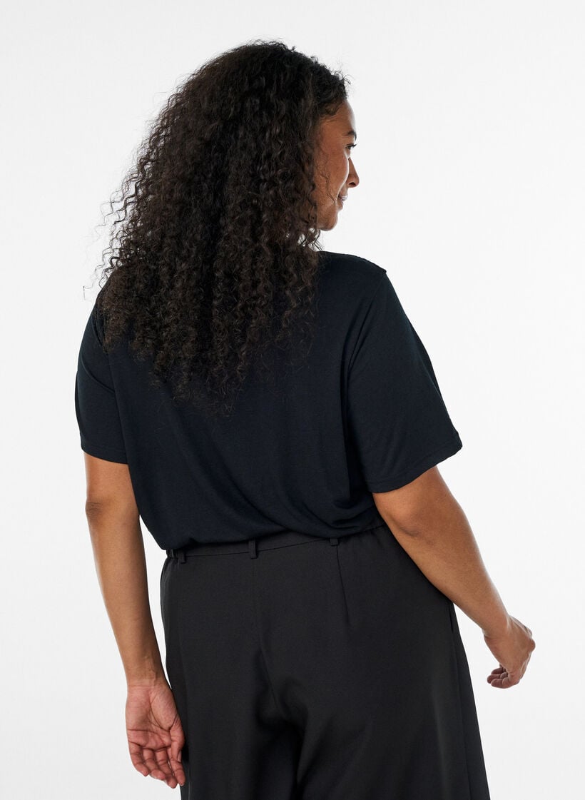 Blouse avec empi&egrave;cement en dentelle et manches ballon, Noir, Model image number 2