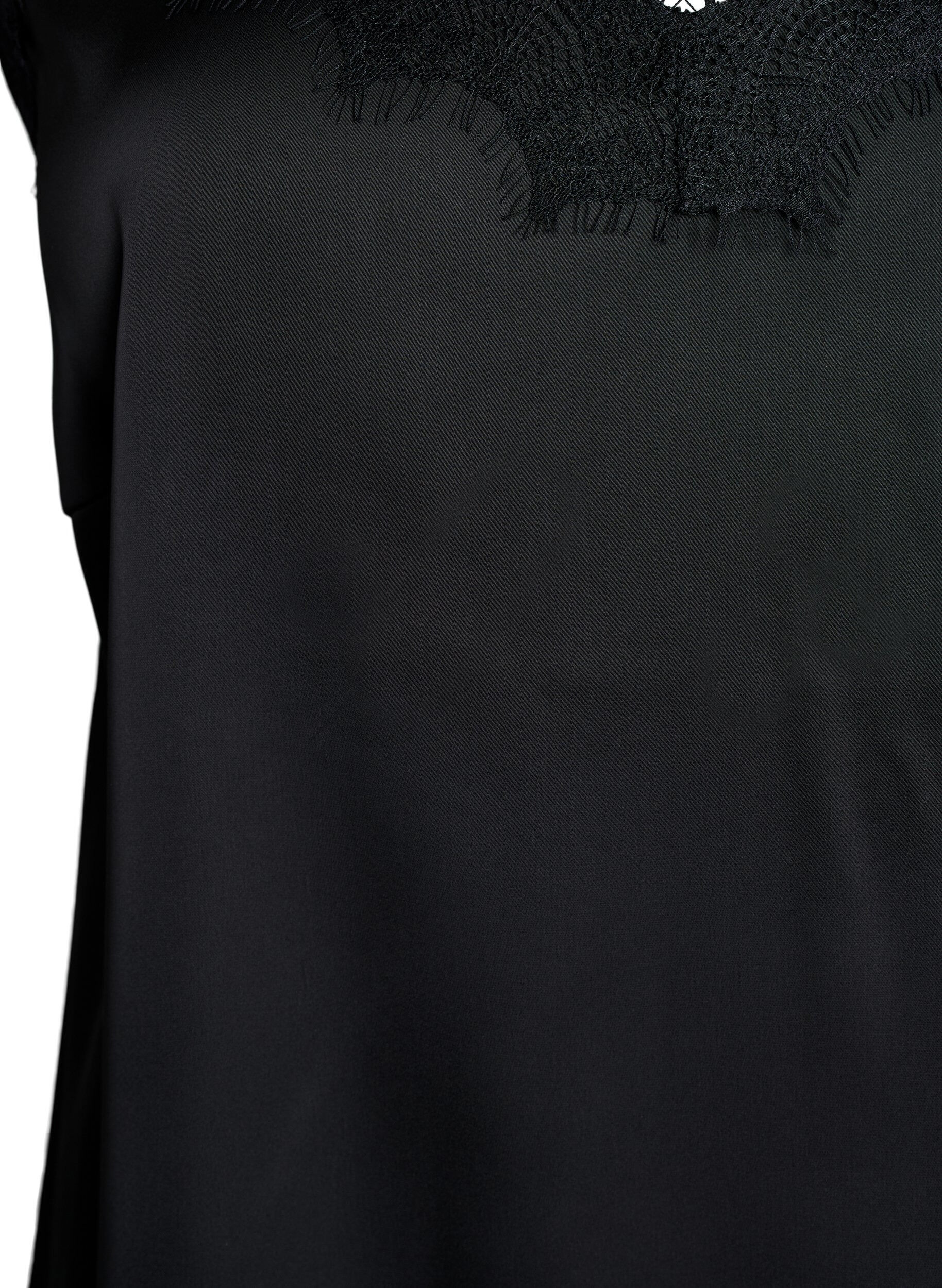 ZizziSatijnen hemdje met kanten randje, Zwart, Packshot image number 2