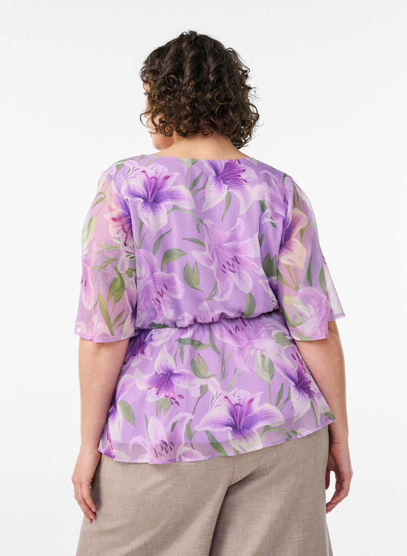 Chemise en mousseline &agrave; imprim&eacute; floral et manches courtes, Mauve, Model image number 2