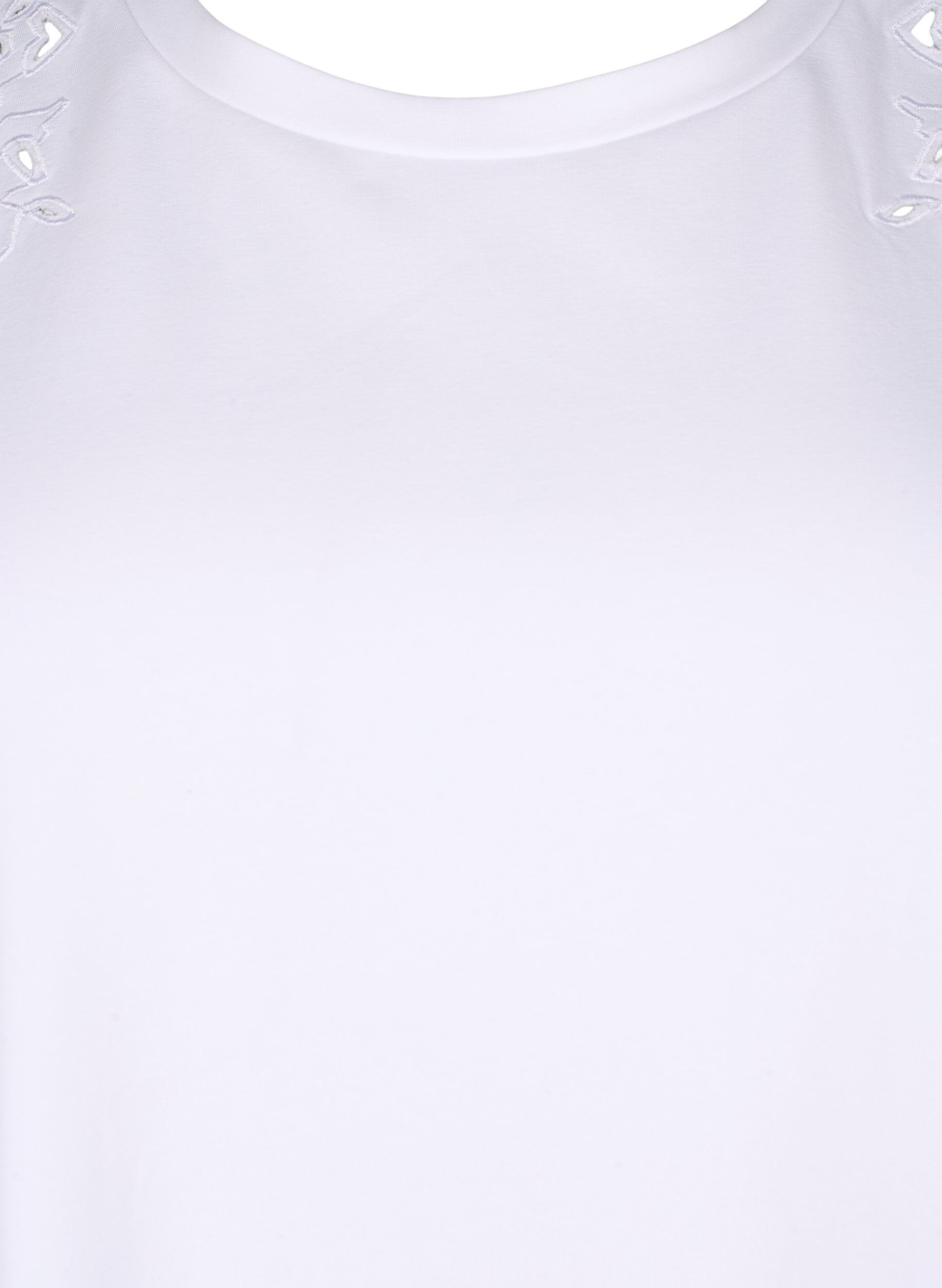 Zizzi T-shirt en coton bio avec d&eacute;tails brod&eacute;s, Bright White, Packshot image number 2