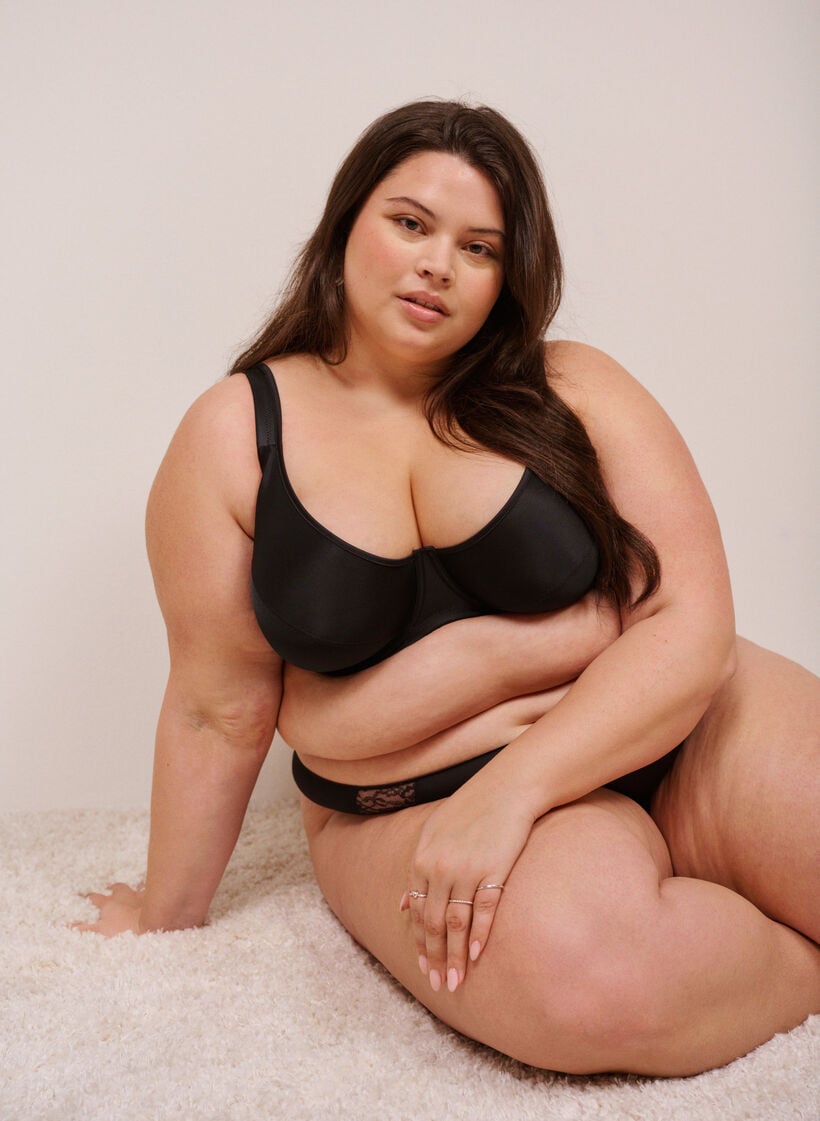 Soutien-gorge grand maintien avec bonnets moul&eacute;s, Noir, Image image number 0