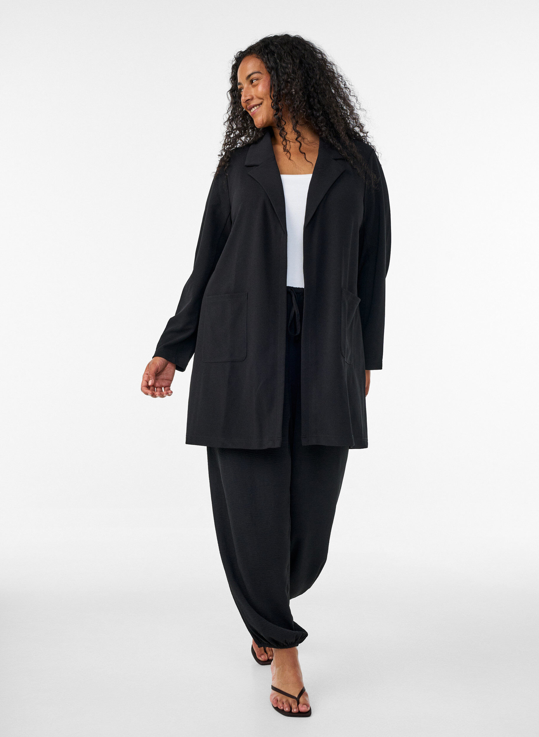 ZizziBlazer long avec des poches, Noir, Model image number 1