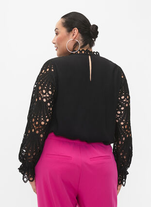 Viscose blouse met crochet mouwen, Black, Model image number 1