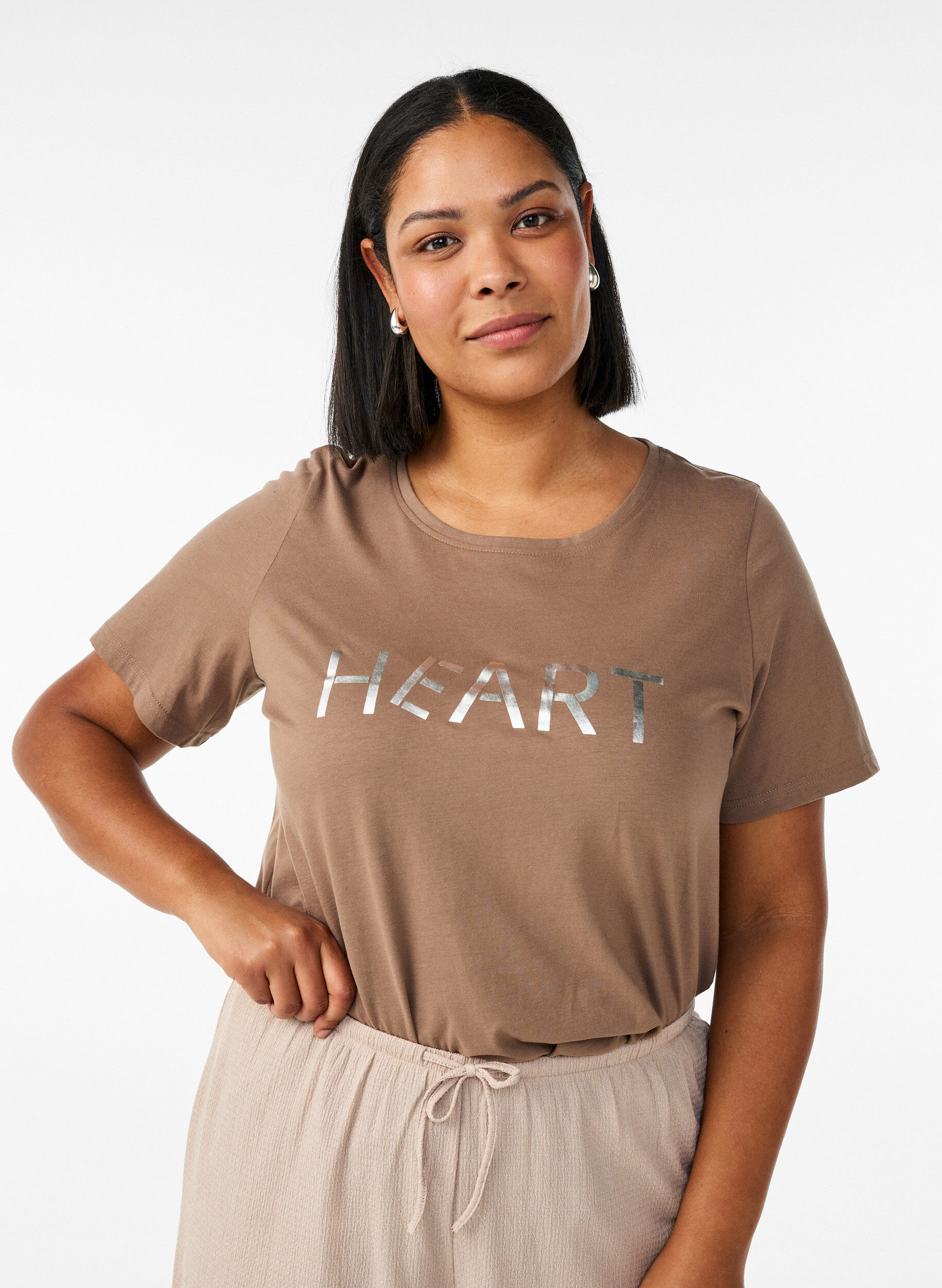 T-shirt met print, Bruin, Model