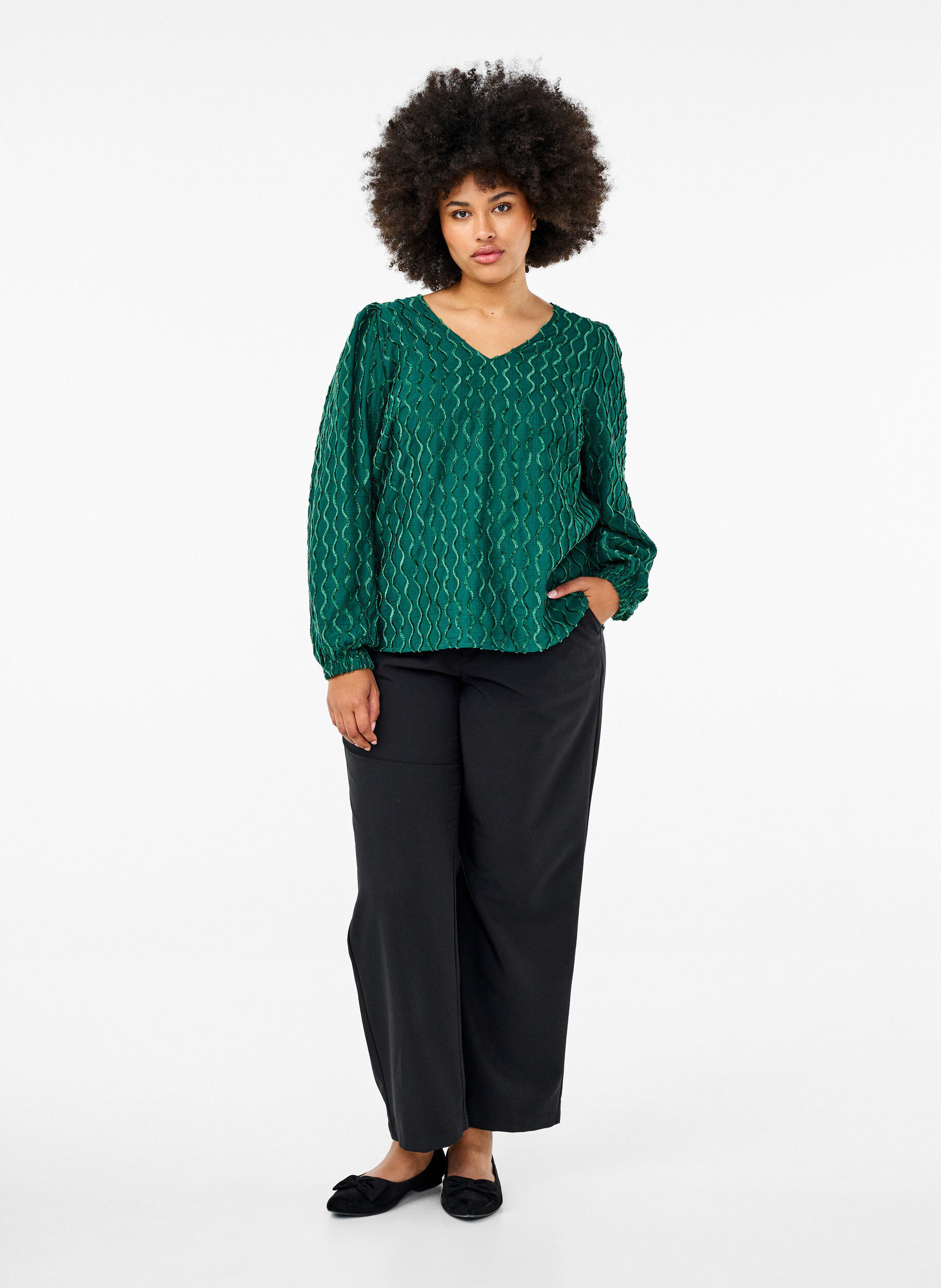 ZizziLange mouwen blouse met patroon en V-hals, Rain Forest, Model image number 2