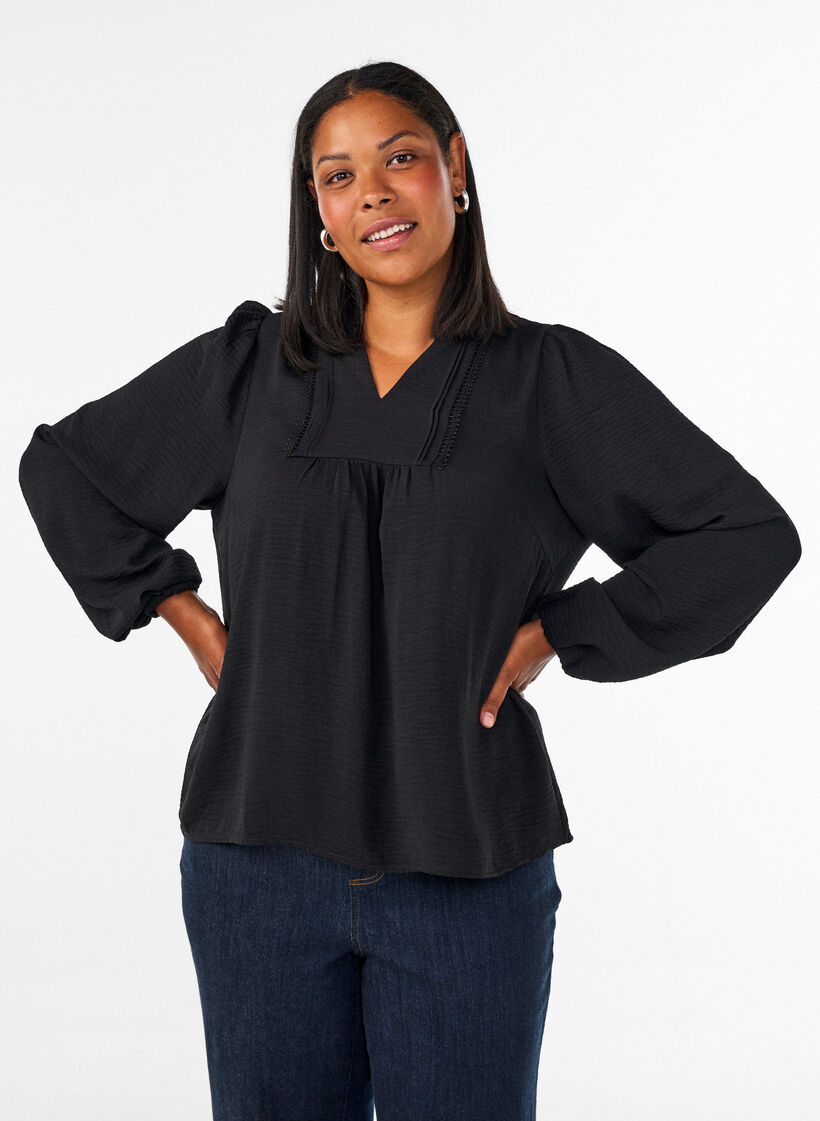 Blouse met V-hals en gehaakte sierband, Zwart, Model image number 0