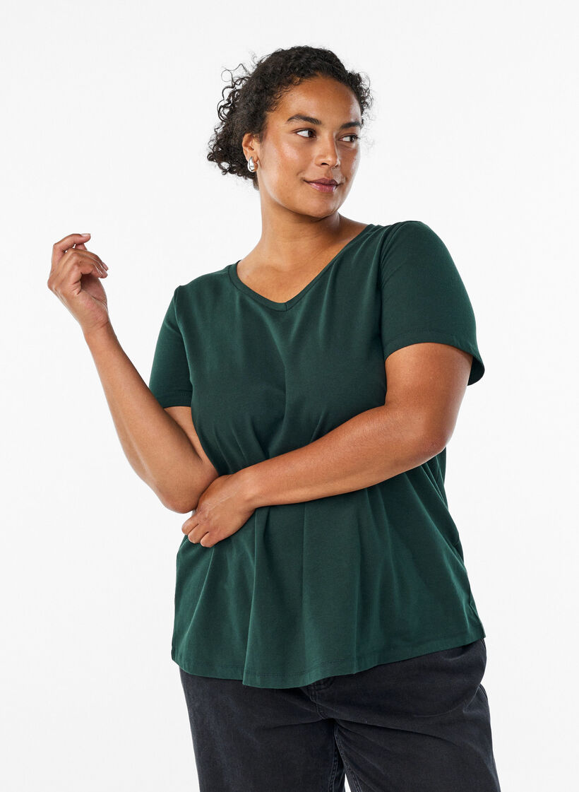 Basic t-shirt in effen kleur met katoen, Groen, Model image number 0