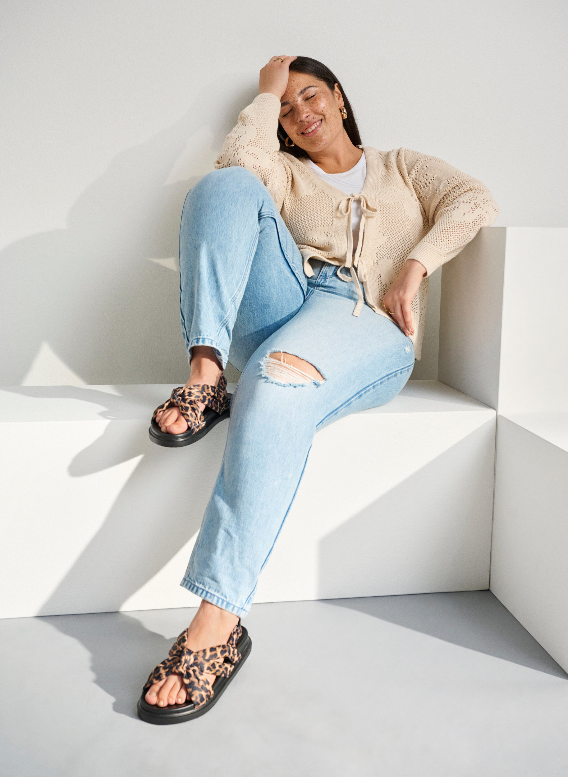 ZizziWide fit - Sandal met knoopdetail, Bruin, Image image number 0