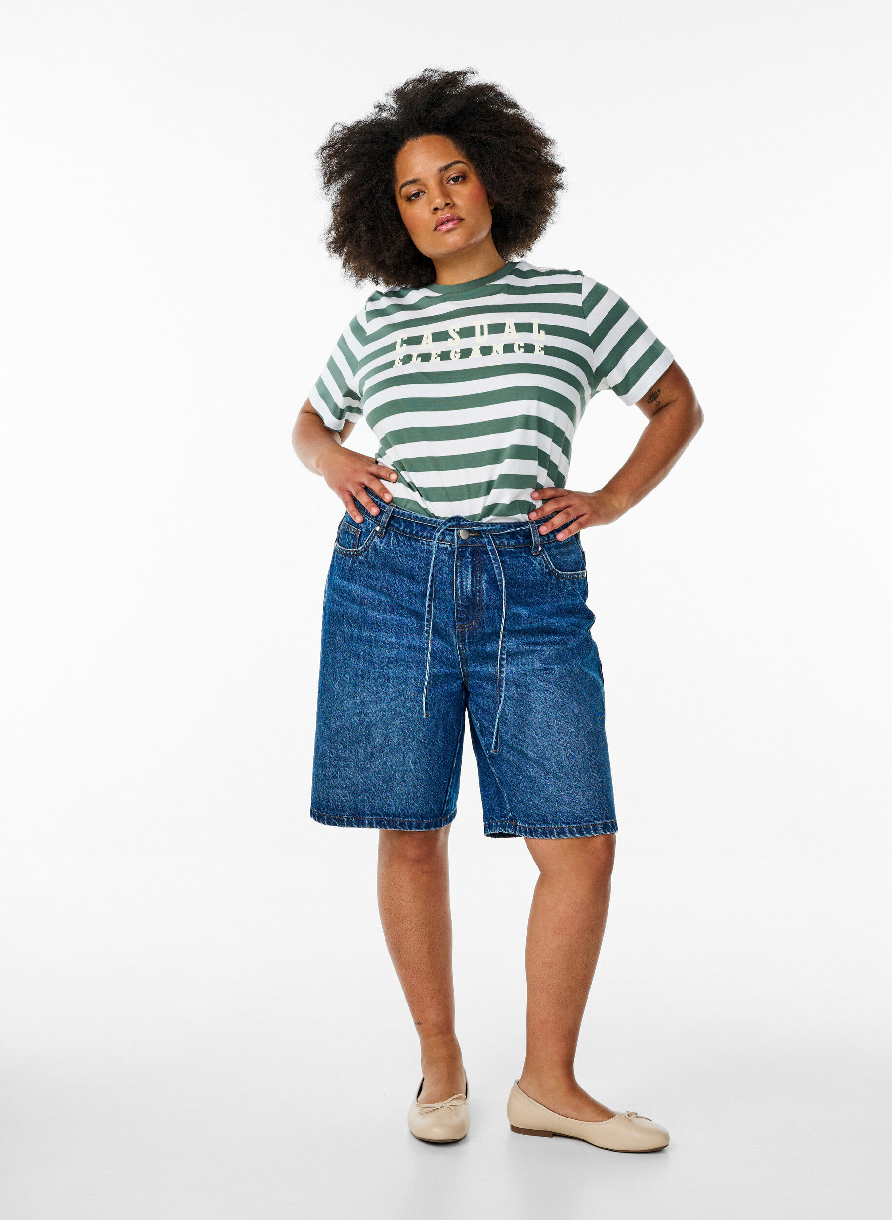 ZizziBiologisch katoenen T-shirt met strepen en tekst, Groen, Model image number 1