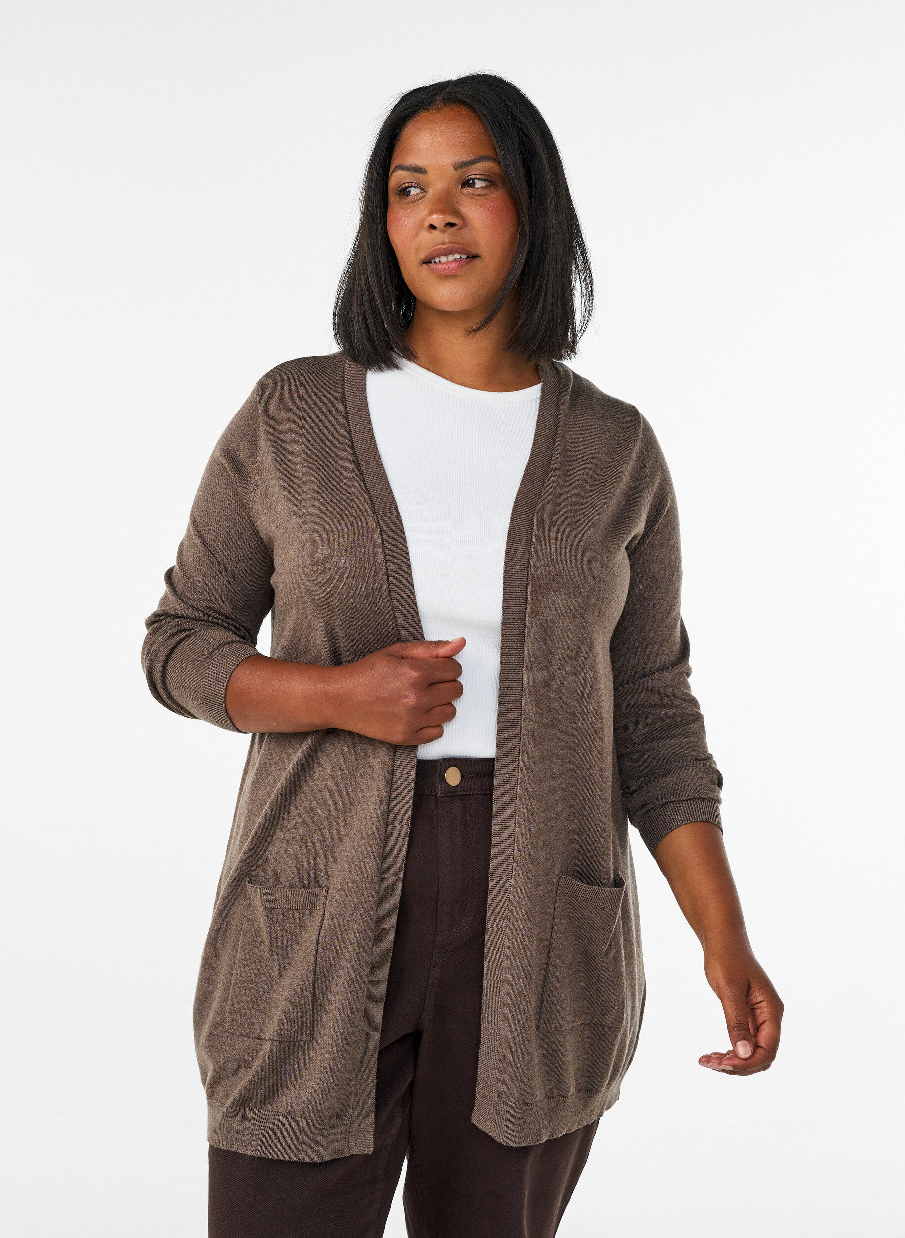 Long cardigan tricot&eacute; dans un m&eacute;lange de viscose, Marron, Model