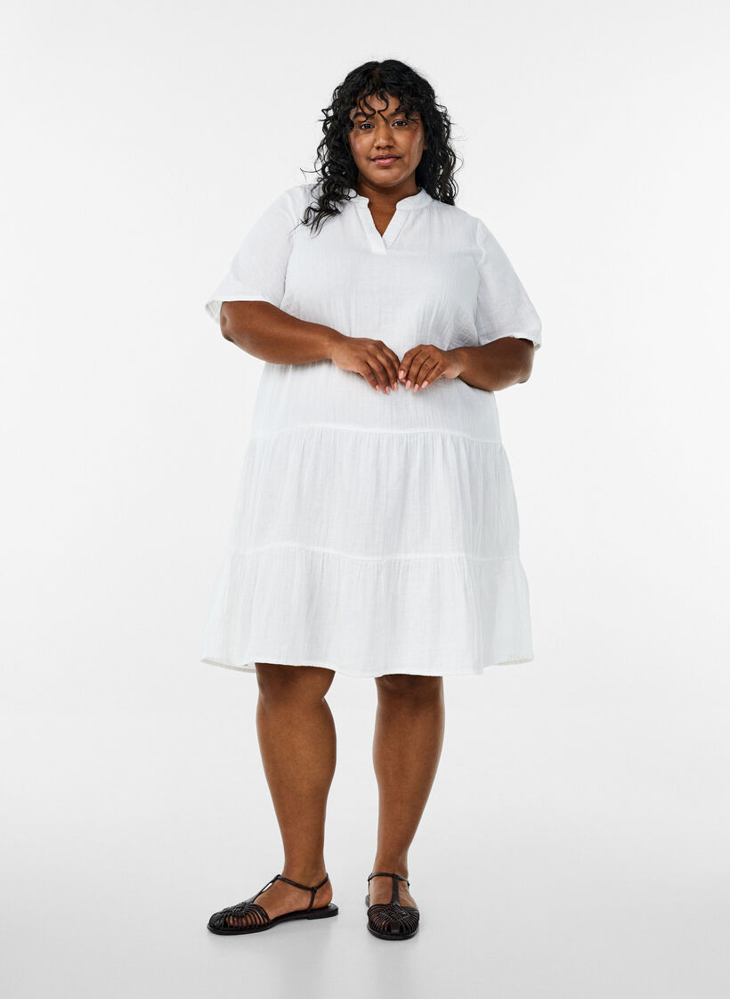 Robe courte &eacute;vas&eacute;e en mousseline de coton, Blanc, Model image number 1