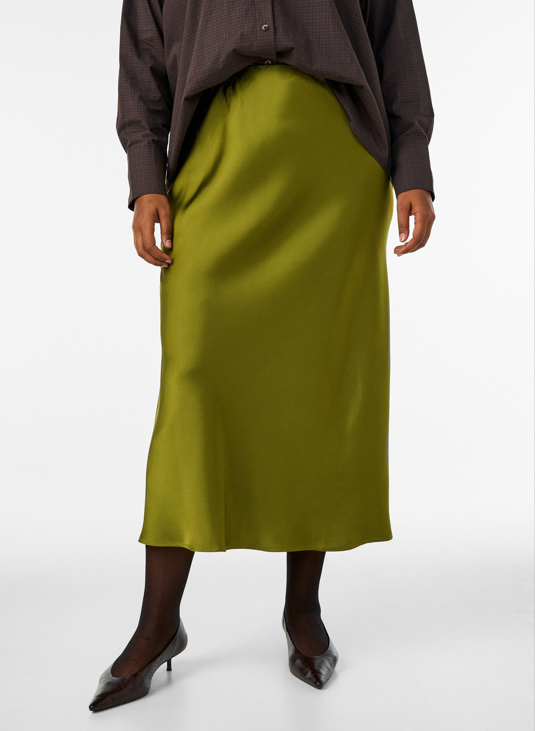 ZizziSatijnen midi rok, Groen, Model image number 2
