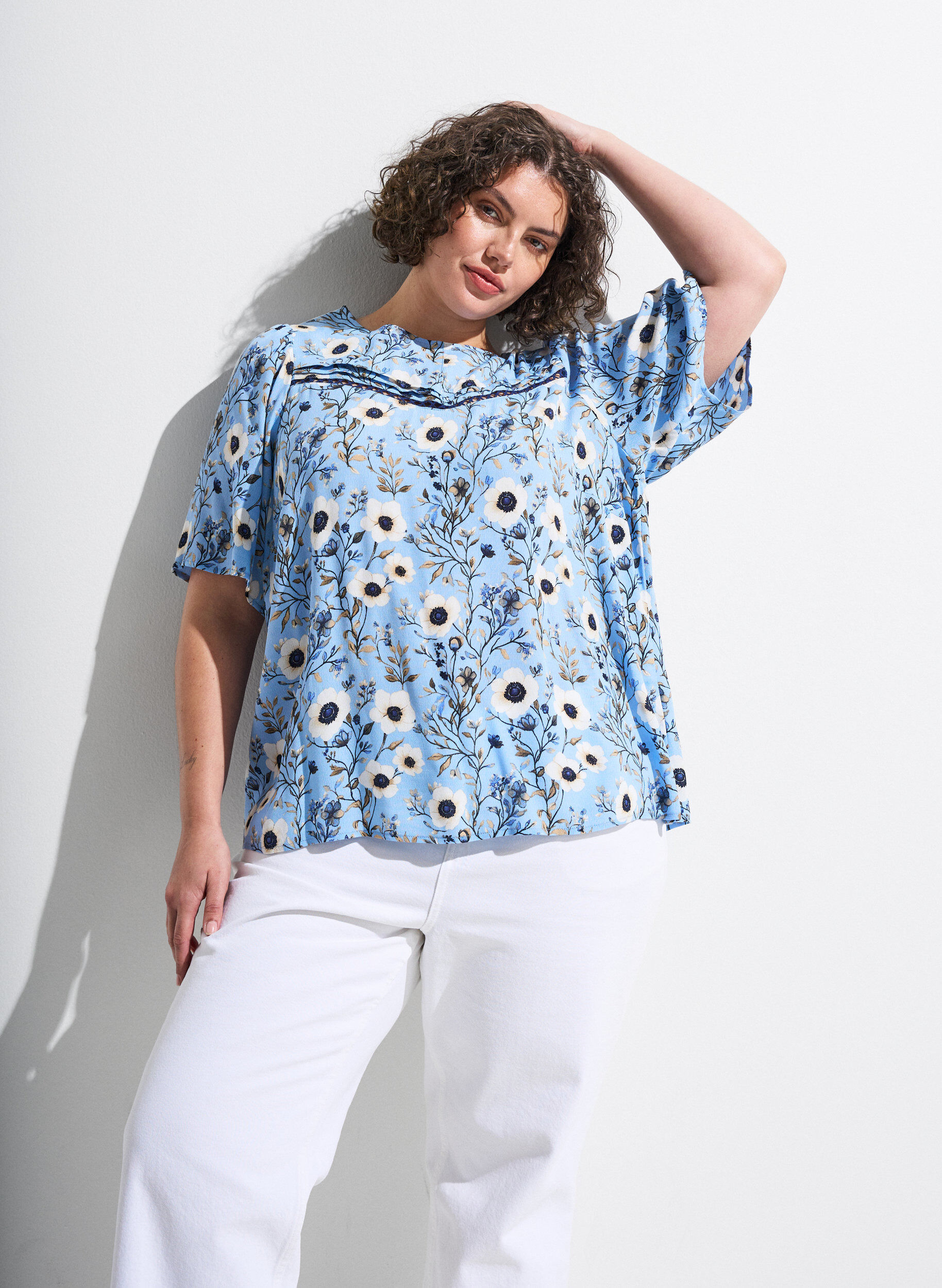 ZizziBloemenblouse met korte mouwen, Blauw, Image image number 0