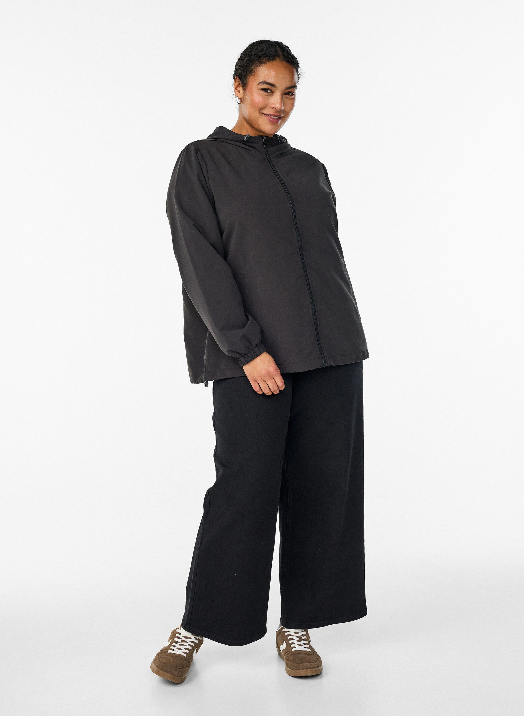 ZizziLichtgewicht jas met een capuchon en ritssluiting, Zwart, Model image number 1