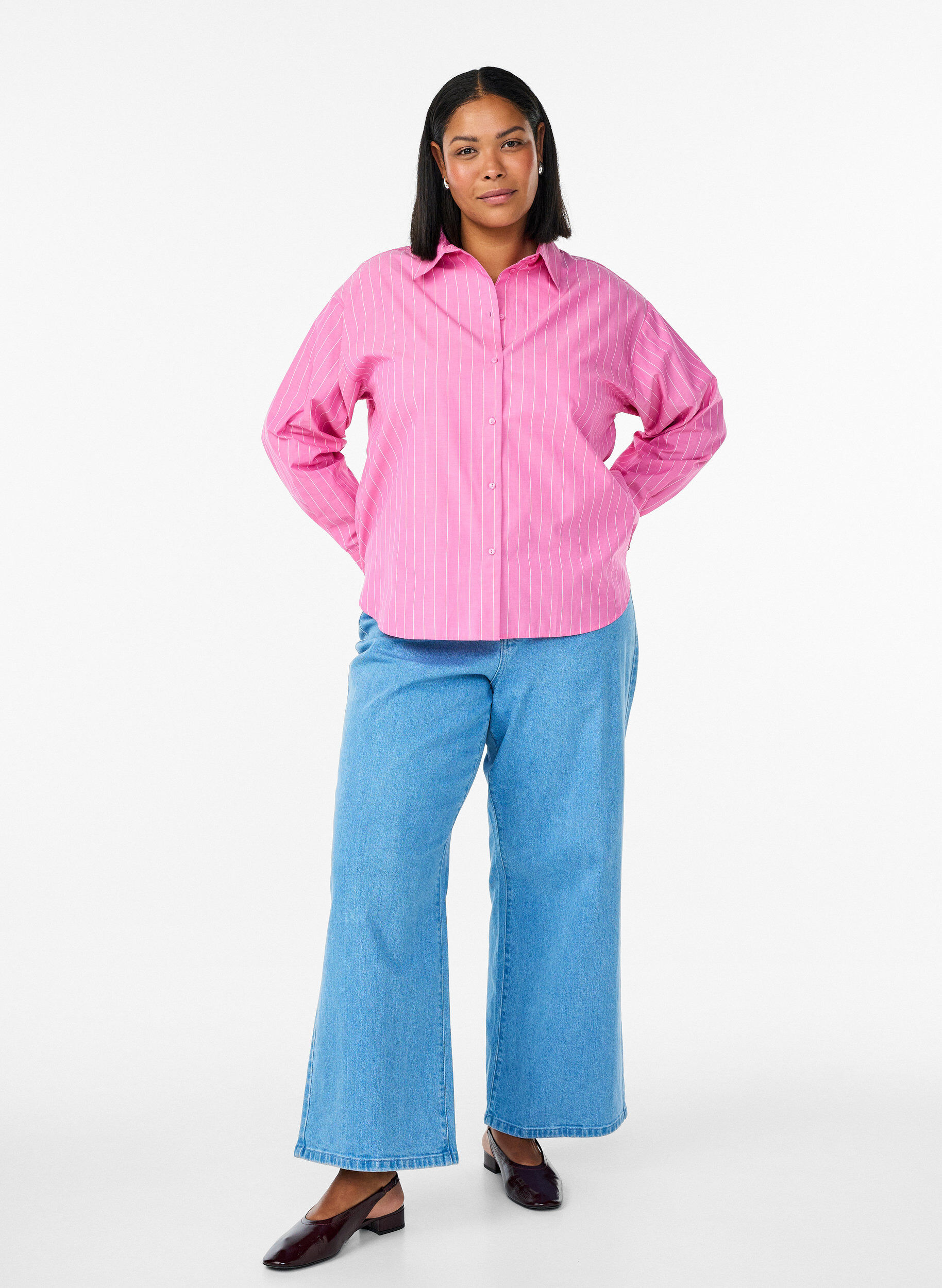 ZizziOverhemdbluse met krijtstreep en strikdetail achteraan, Roze, Model image number 1