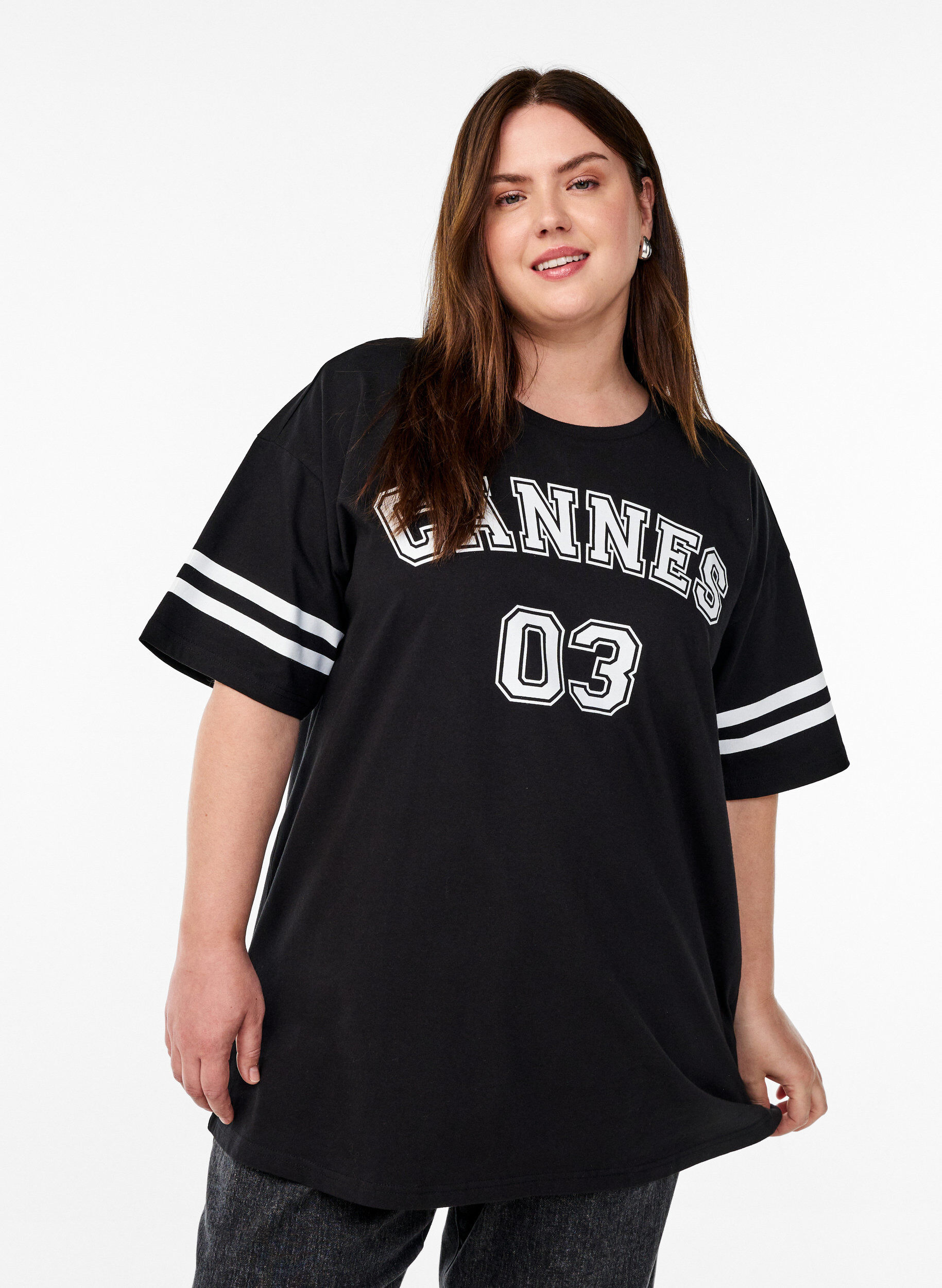 Sportief oversized college T-shirt, Zwart, Model