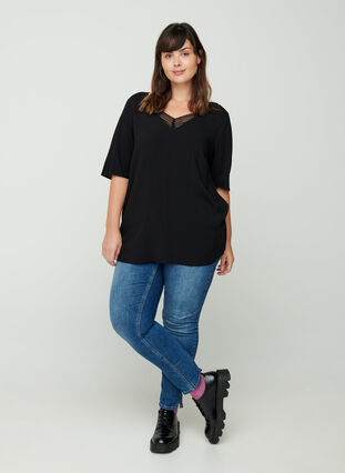 Viscose blouse met v-hals en kant, Black, Model image number 2