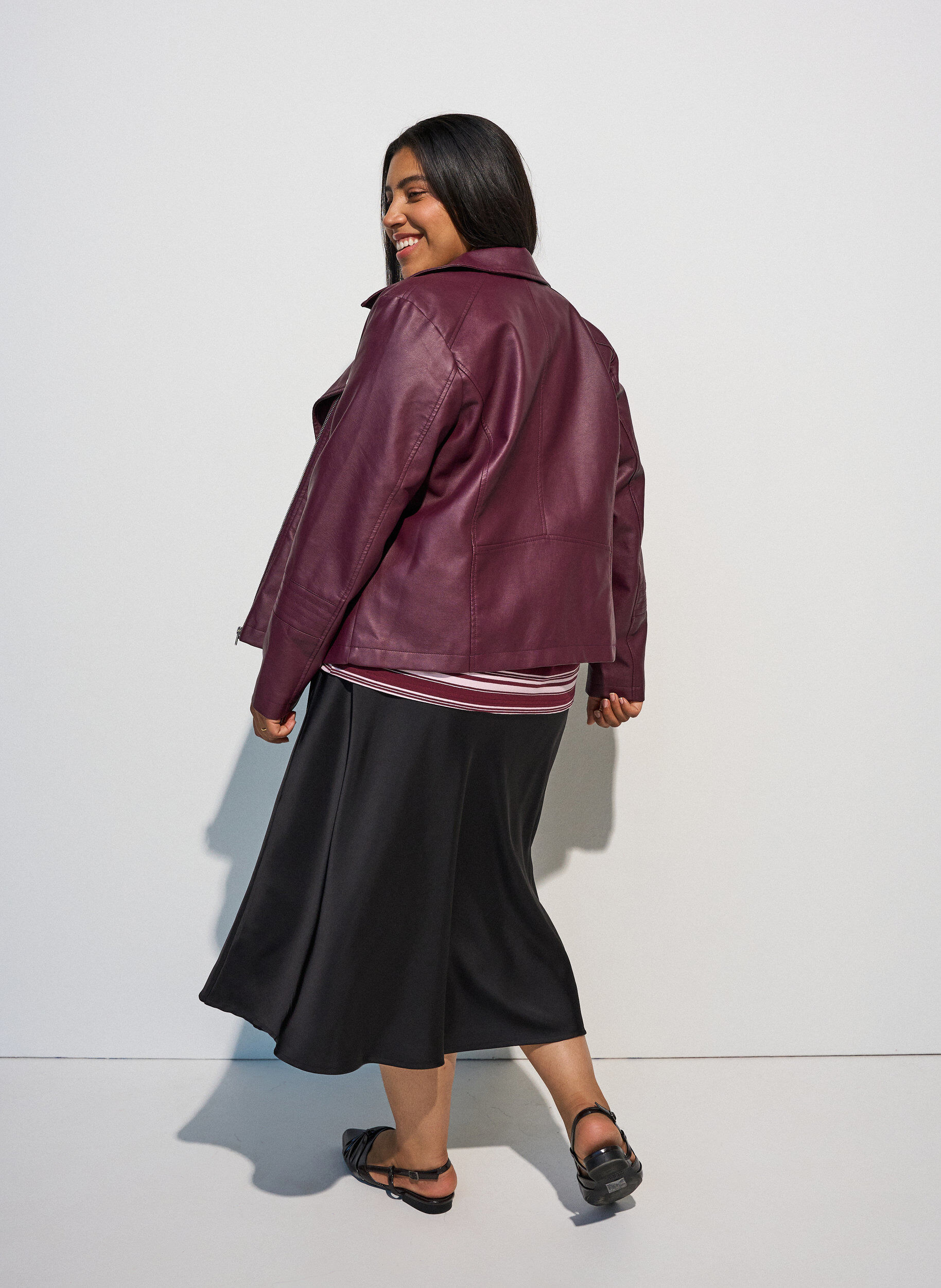 ZizziSatijnen midi rok, Zwart, Model image number 2