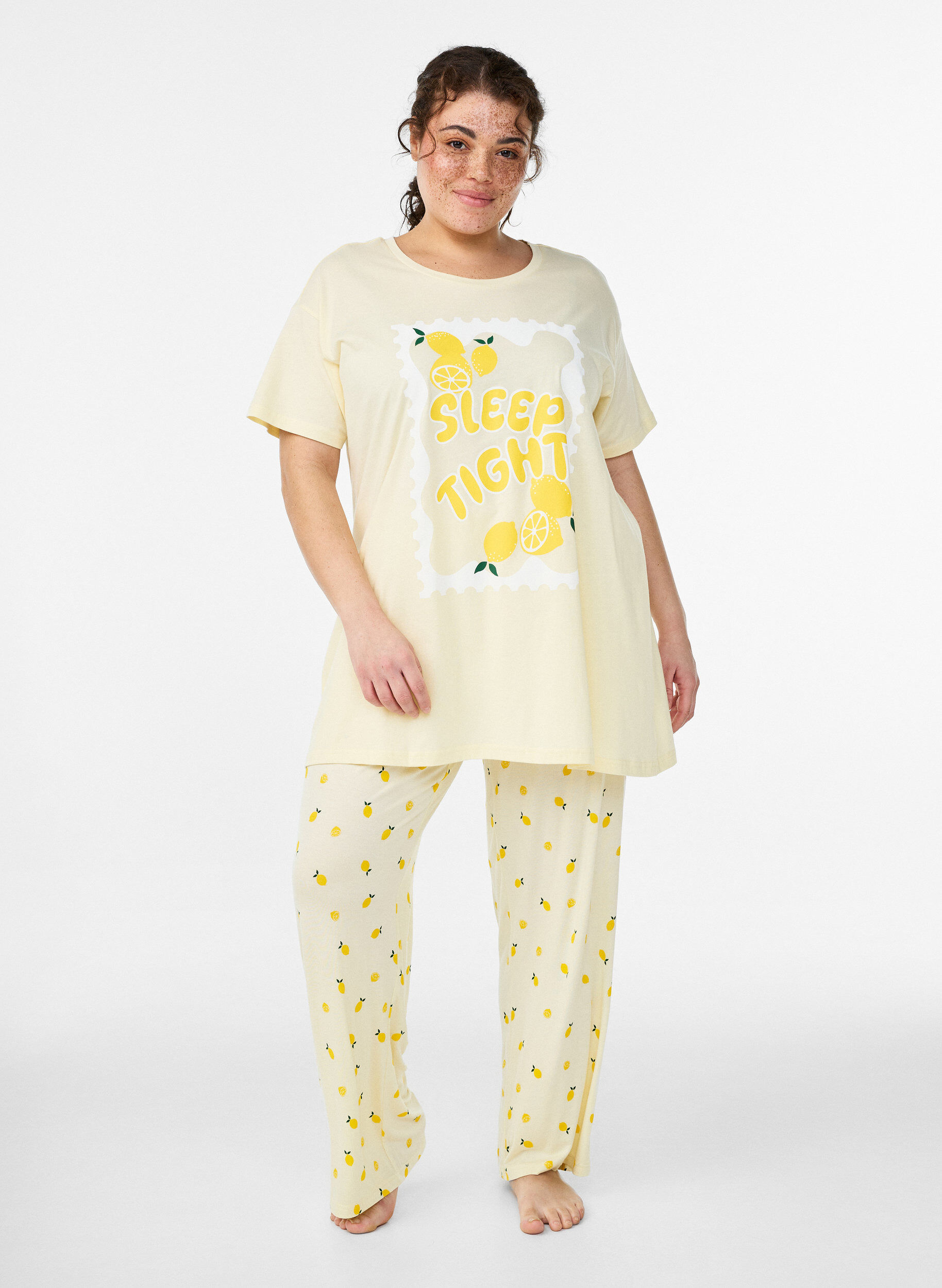 ZizziPyjamabroek in zachte jersey met hoge taille en fruitprint, Geel, Model image number 0
