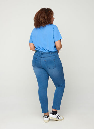 Jean Emily coupe slim avec taille normale, Blue denim, Model image number 0