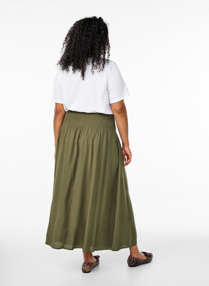 FLASH - Maxi rok in viscose met smokwerk, Groen, Model image number 1