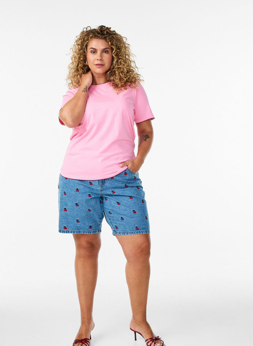 Short en jean brod&eacute;, Bleu Clair, Model image number 1