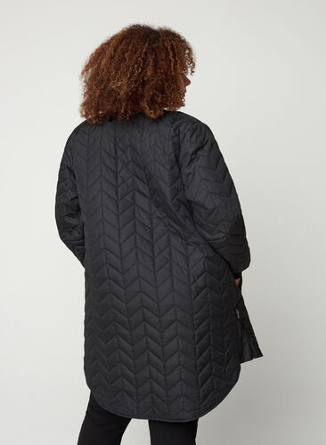 Lange gewatteerde jas met knoopsluiting, Black, Model image number 1