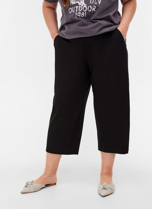 Pantalon culotte uni avec poches, Black, Model image number 2