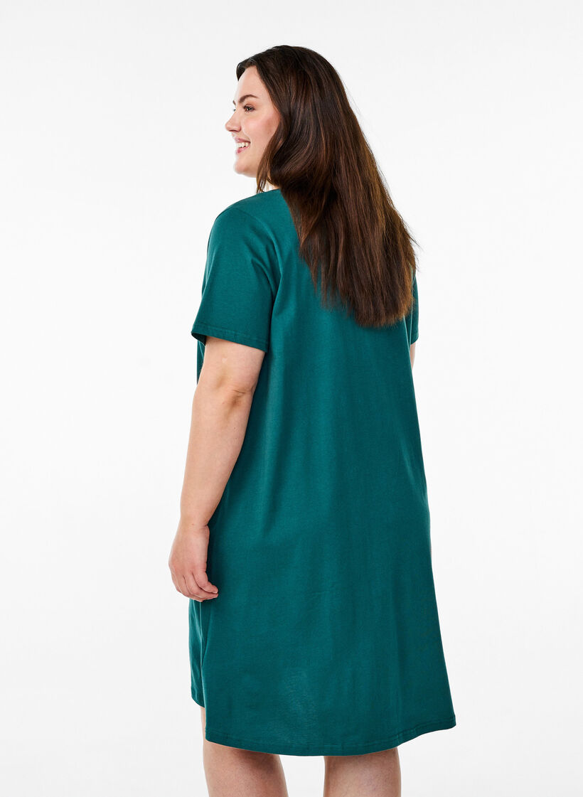 Chemise de nuit en coton biologique et &agrave; col en V, Vert fonc&eacute;, Model image number 2