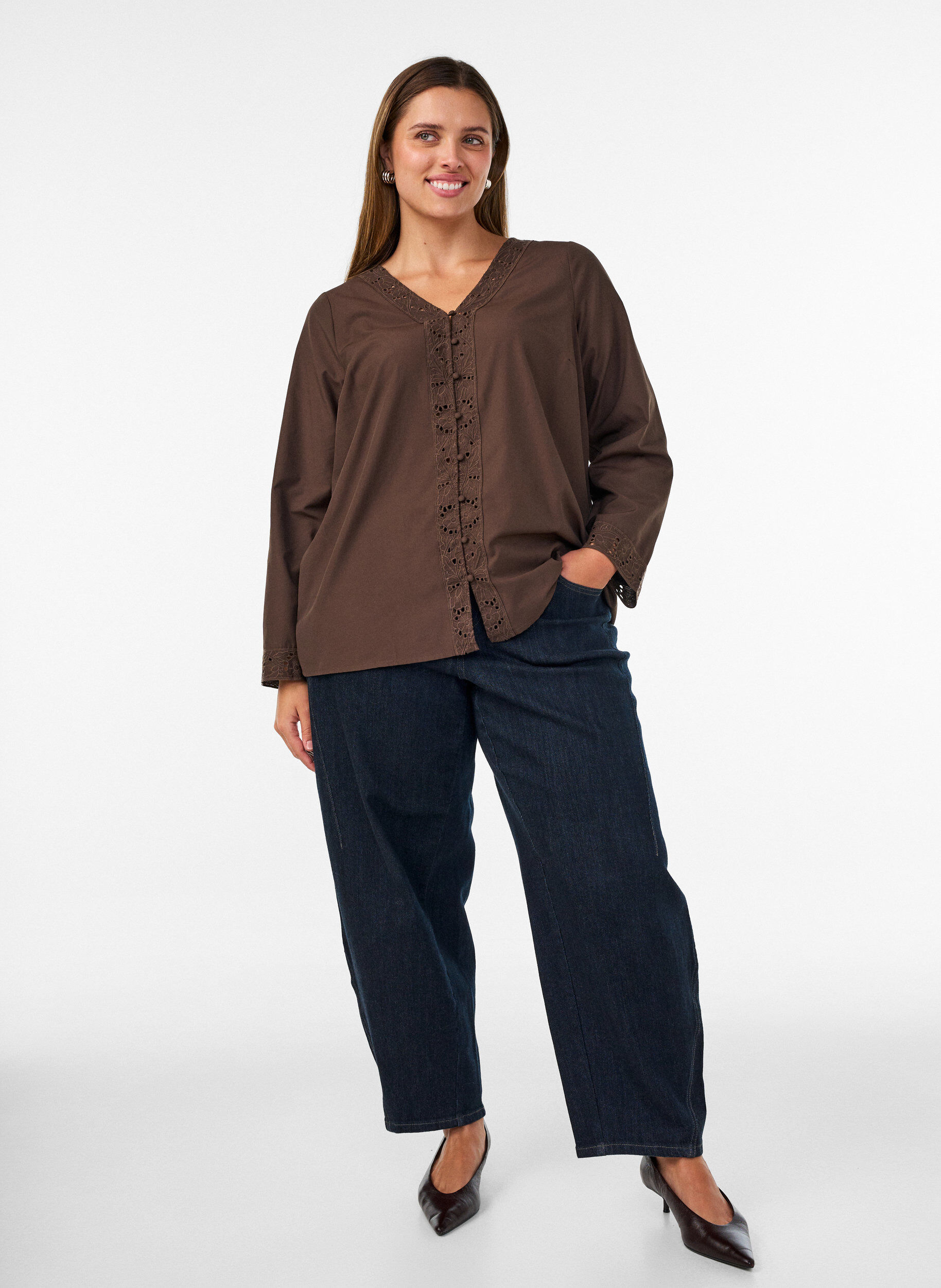 ZizziBlouse met broderie anglaise, Bruin, Model image number 1