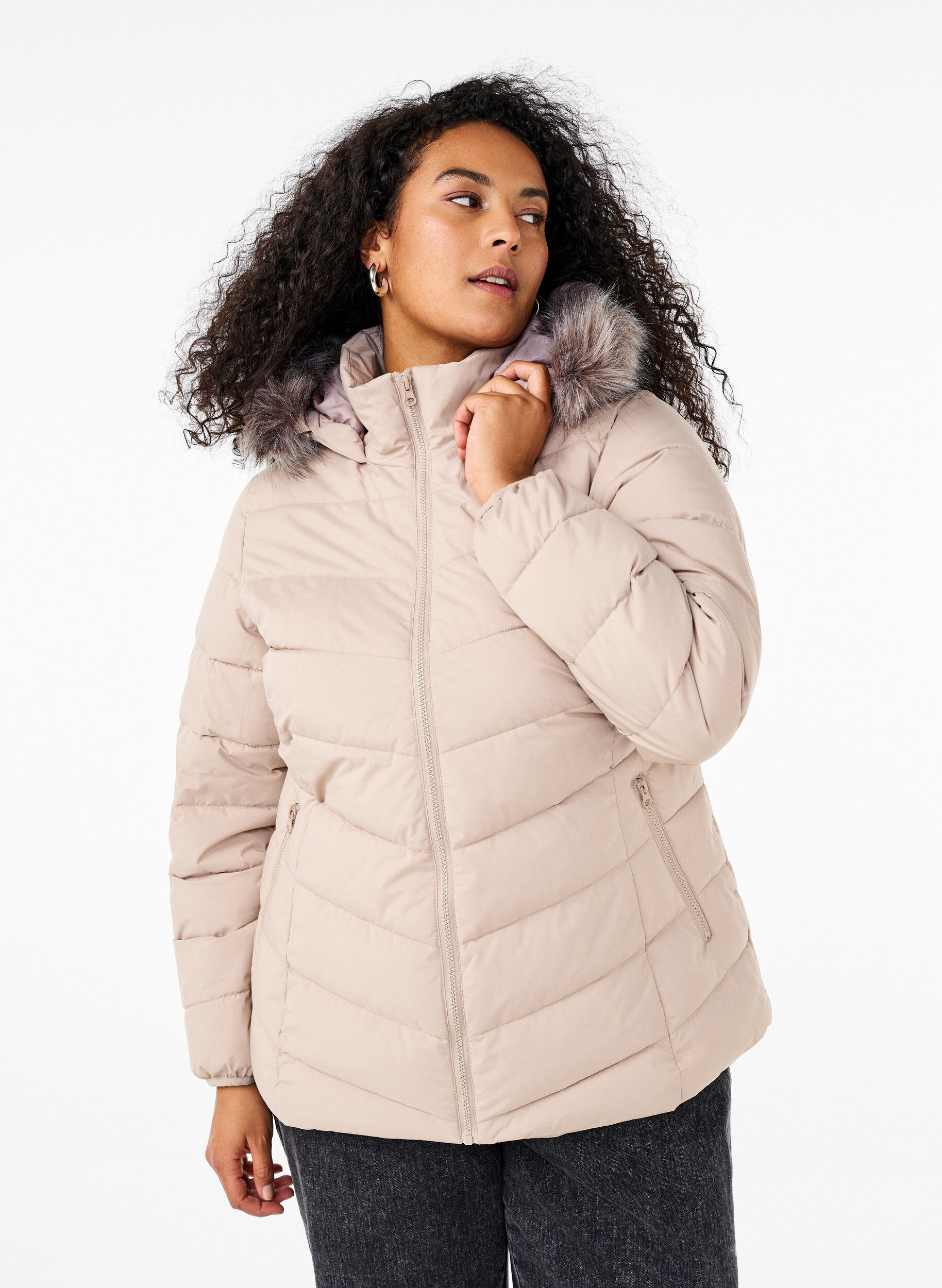 Kort pufferjack met capuchon, Beige, Model