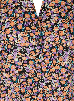 Chemise à manches courtes et col en V, Black Flower AOP, Packshot image number 2