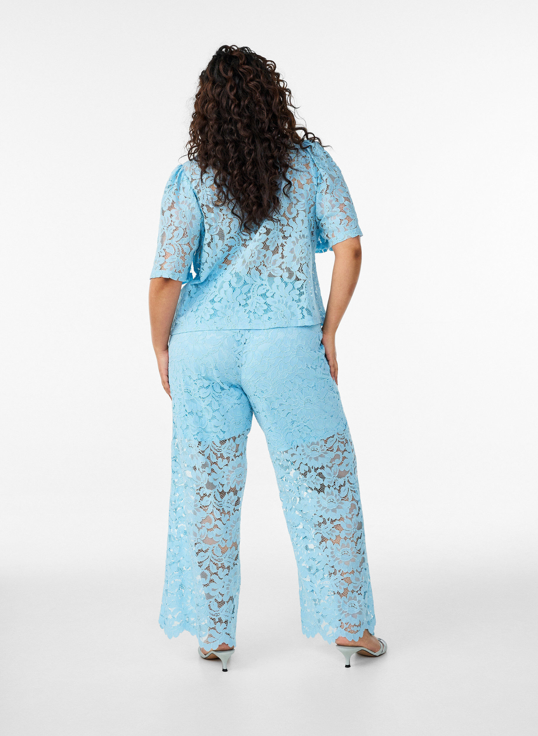 Zizzi Pantalon taille haute en dentelle &agrave; coupe droite, Bleu, Model image number 1