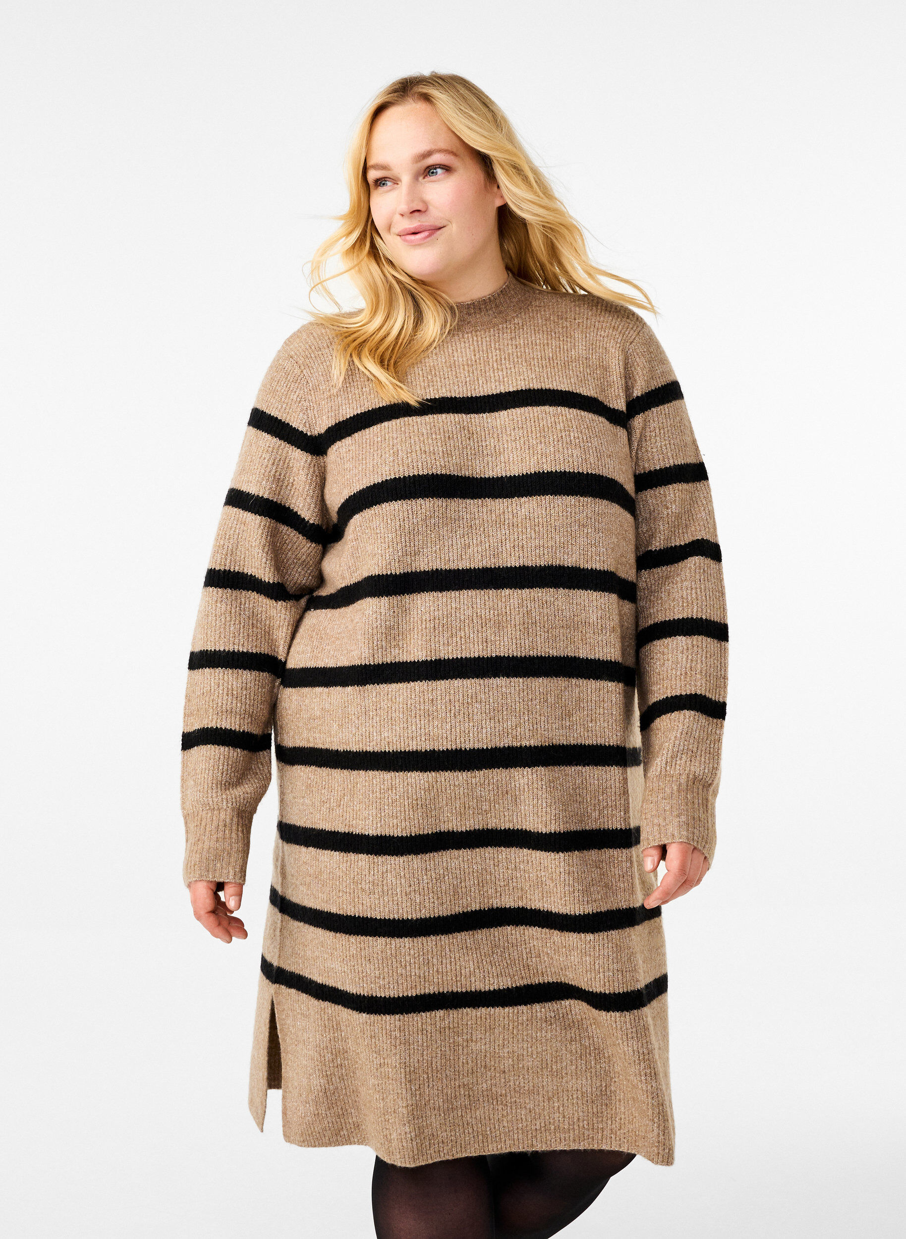 Zizzi Robe tricot&eacute;e manches longues &agrave; rayures, Desert Taupe Comb, Model image number 0