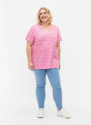 T-shirt en coton à fleurs avec col en V, Shocking Pink AOP, Model image number 2