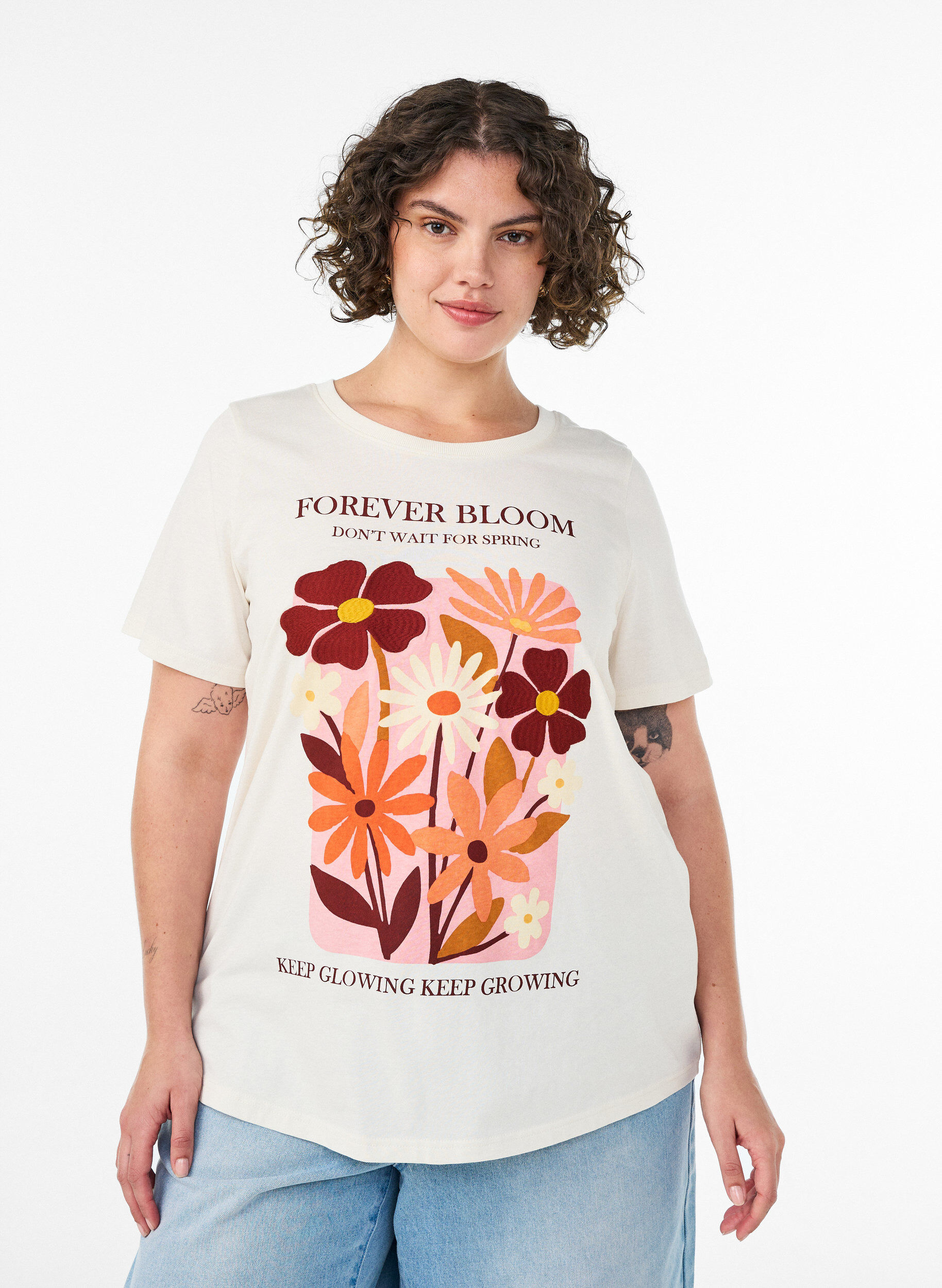Katoenen T-shirt met print, Vanille, Model