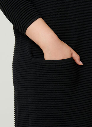 Long gilet en tricot avec poches, Black, Model image number 2