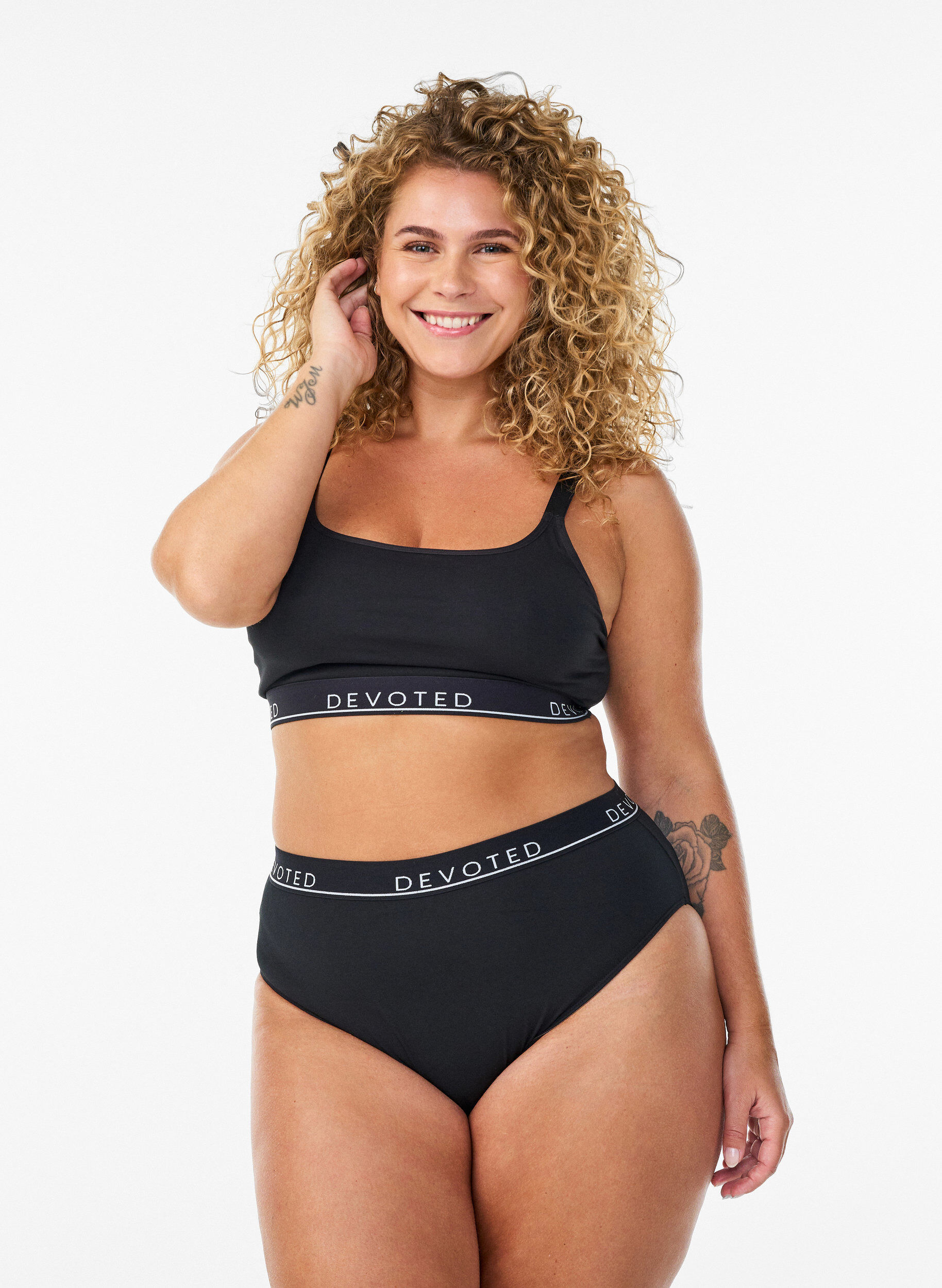 Zizzi Culotte en coton &agrave; taille r&eacute;guli&egrave;re, Noir, Model image number 0