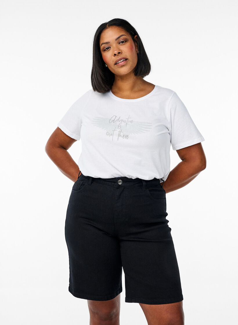 Short en jean ample &agrave; taille haute, Noir, Model image number 0