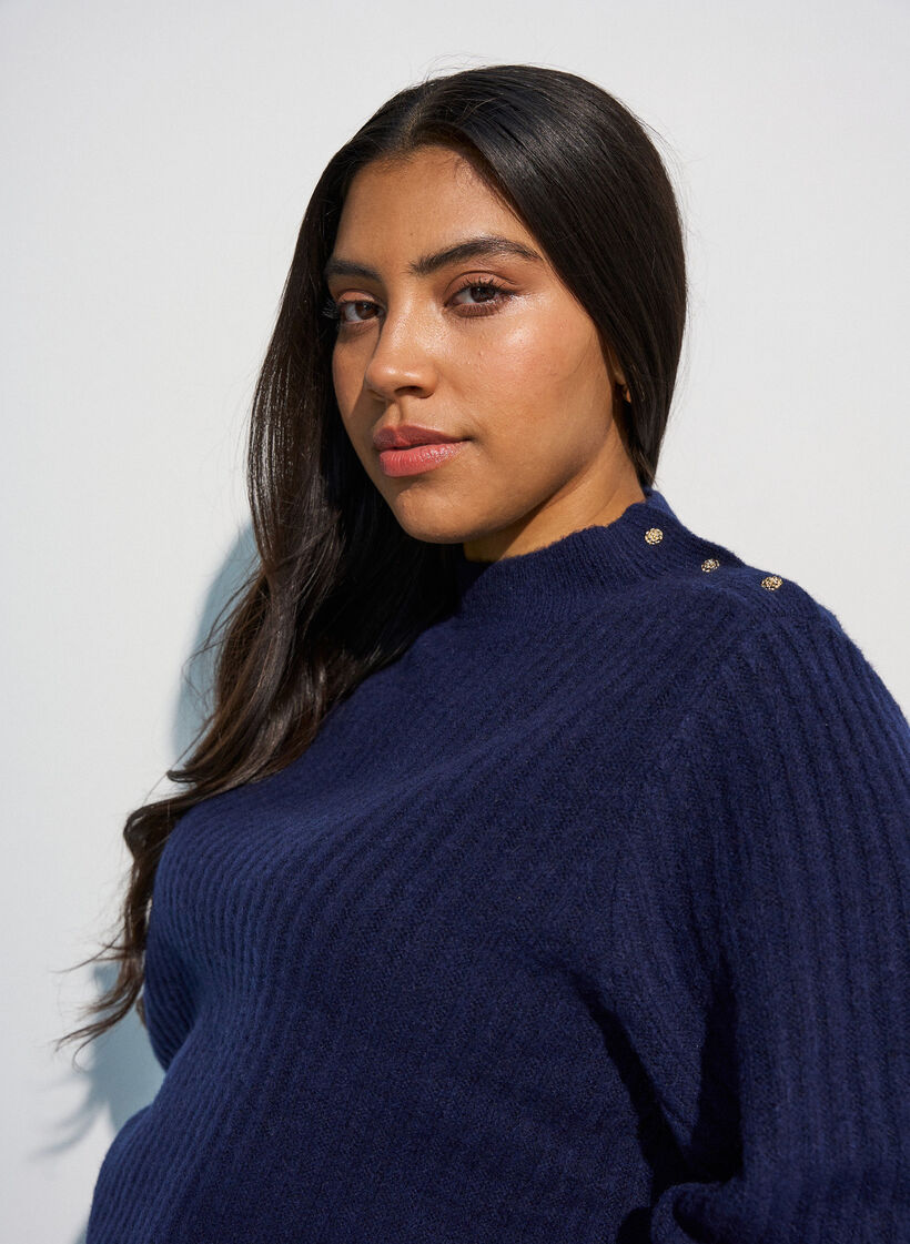 Pull c&ocirc;tel&eacute; &agrave; manches bouffantes et boutons, Bleu, Model image number 3