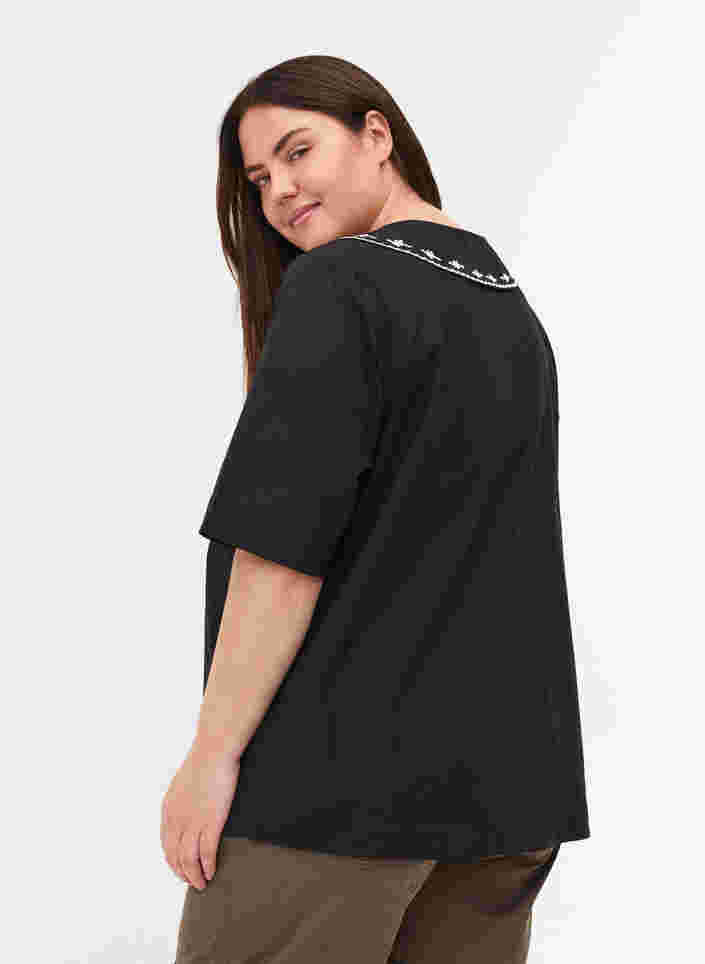 Chemise à manches courtes en coton à grand col, Black w. White, Model image number 1