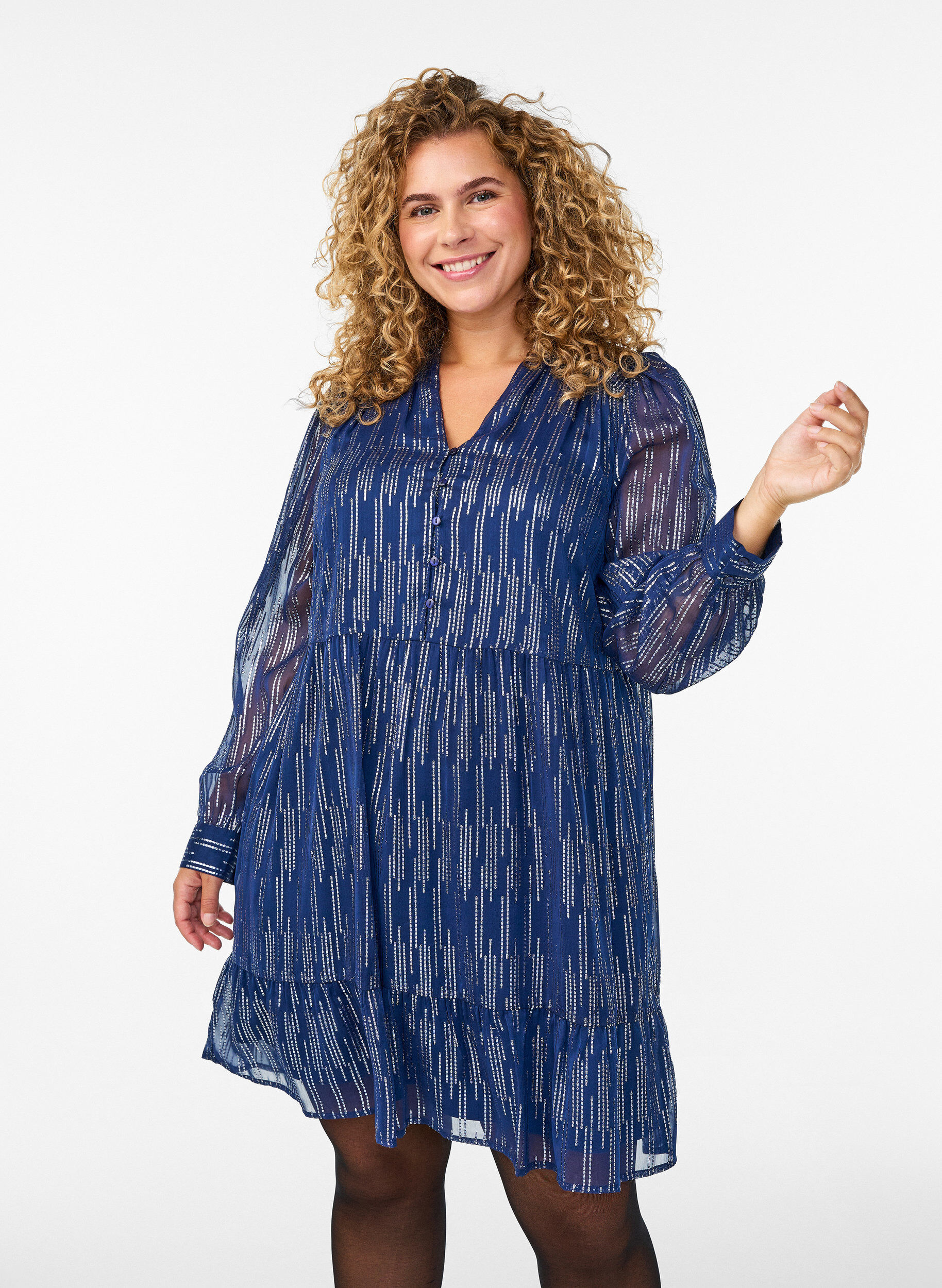 Robe de f&ecirc;te courte &agrave; motif paillet&eacute;, Bleu, Model