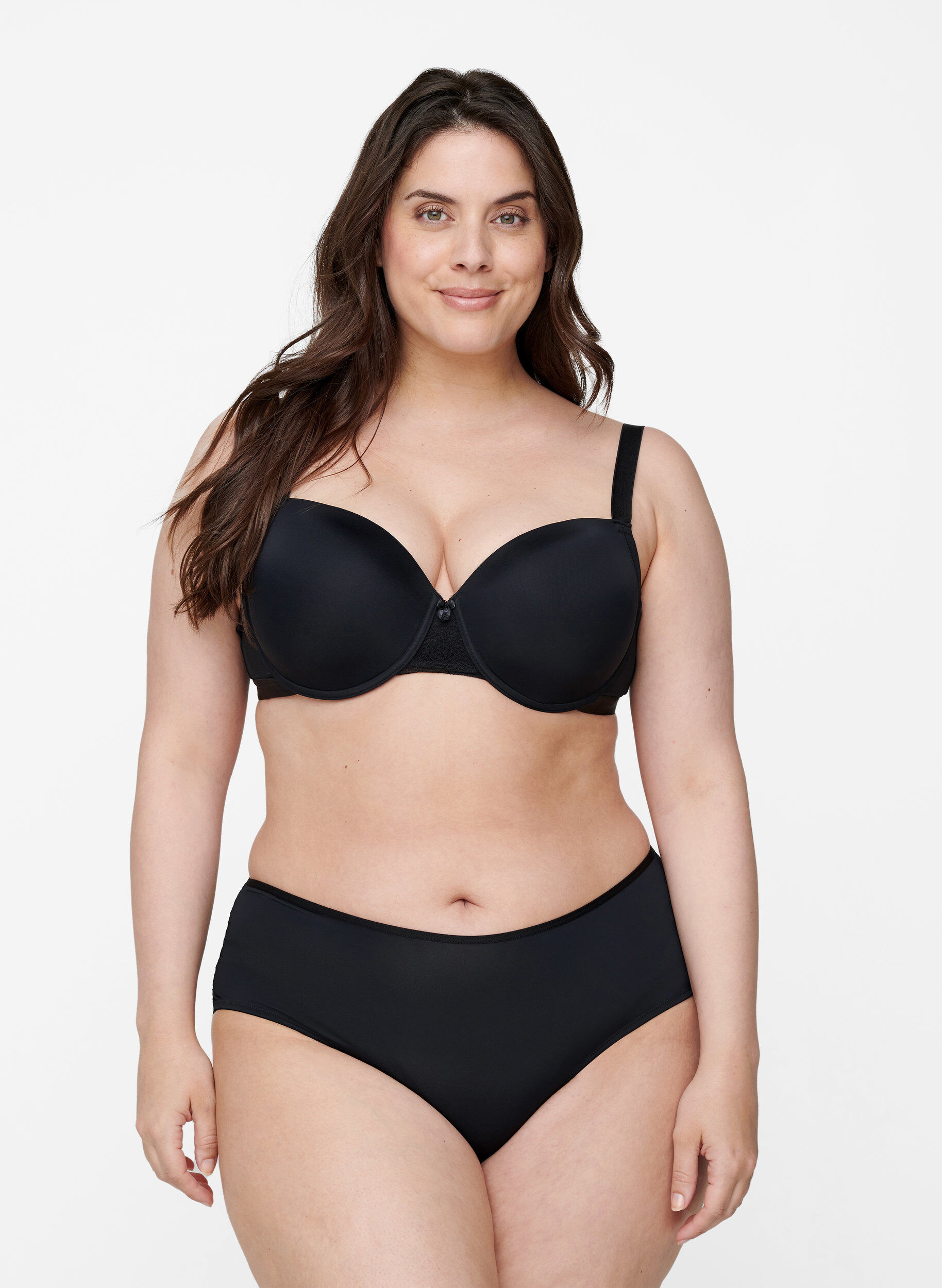 ZizziSoutien-gorge moul&eacute; en tulle, Noir, Model image number 1